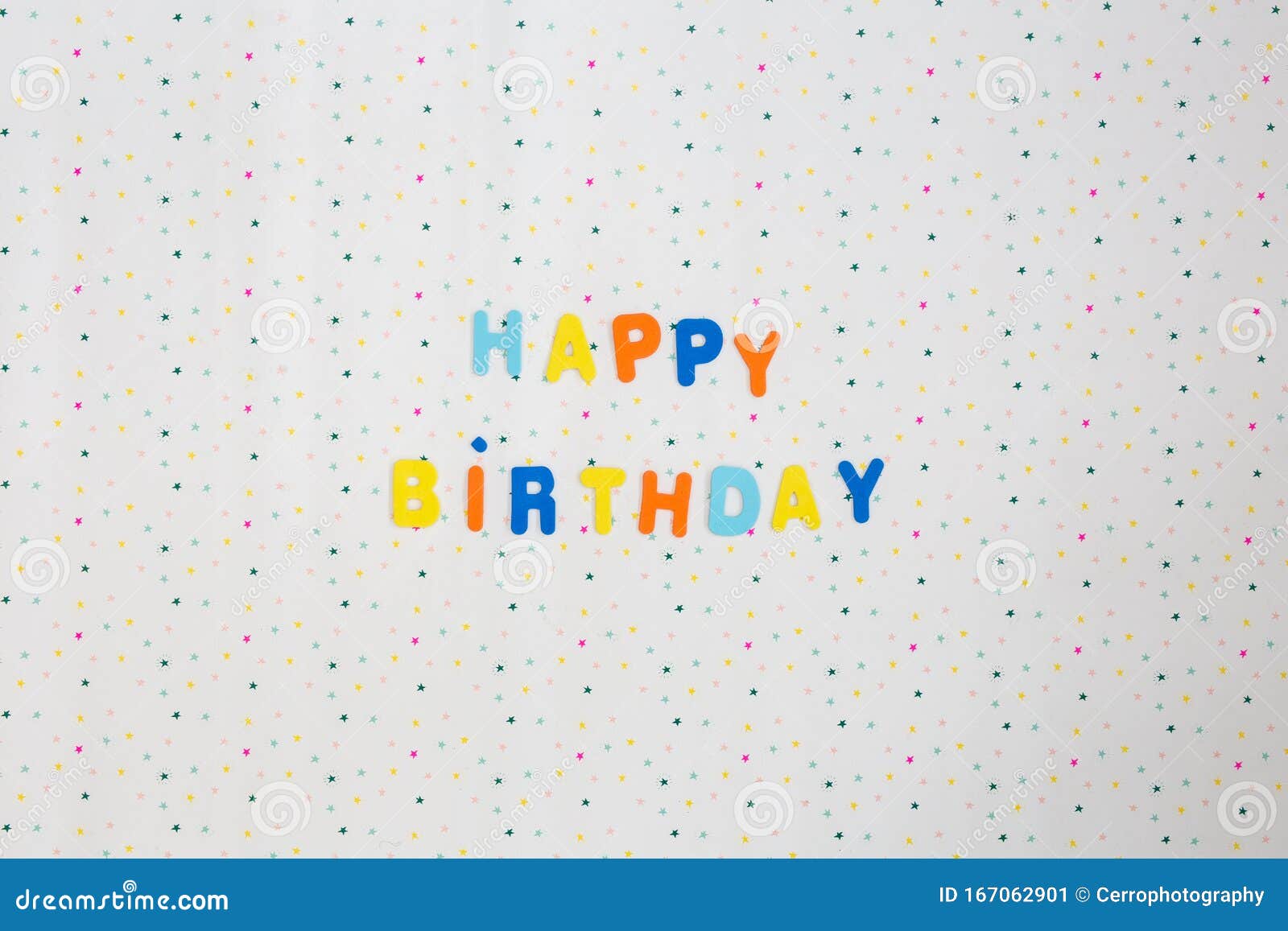 Souhaits Colores De Joyeux Anniversaire Avec Des Etoiles Sur Le Fond Blanc L Espace Pour Le Texte Image Stock Image Du Gateau Fond Souhaits Colores De Joyeux Anniversaire Avec Des Etoiles Sur Le Fond Blanc L Espace Pour Le Texte Image Stock Image Du Gateau Fond