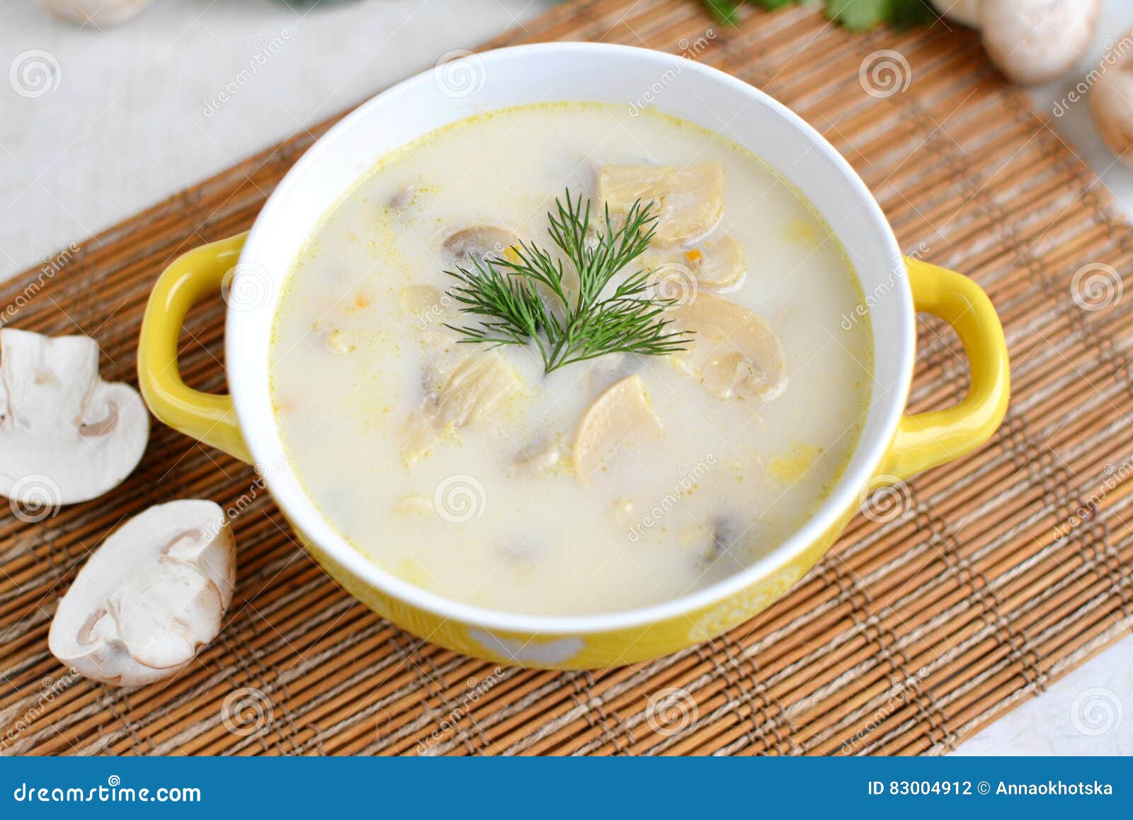 Суп с плавленным сыром и грибами