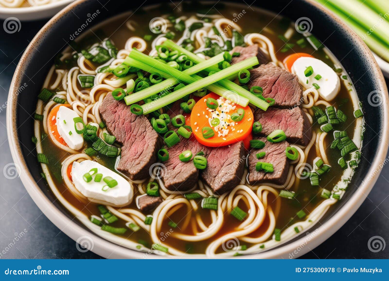 Soupe aux nouilles ramen et au boeuf