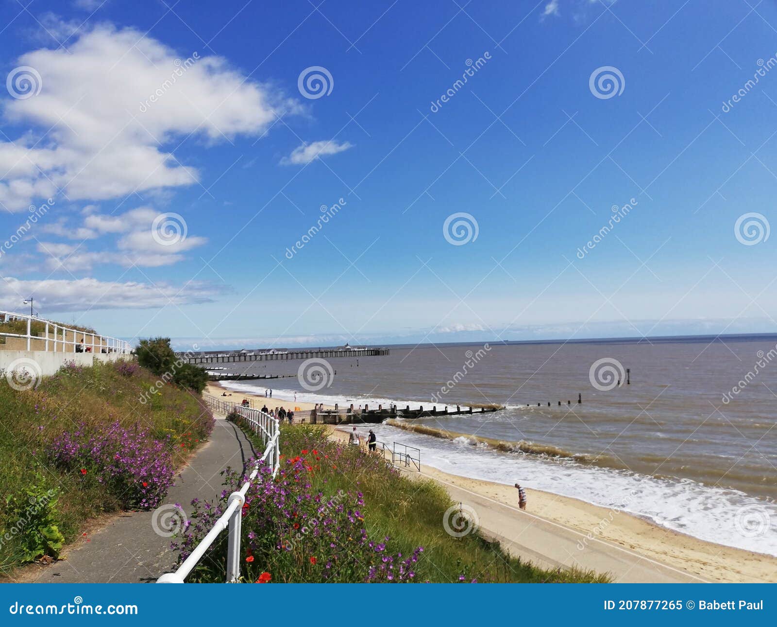 Southwold pier avenue stock image. Image of beach, england 207877265