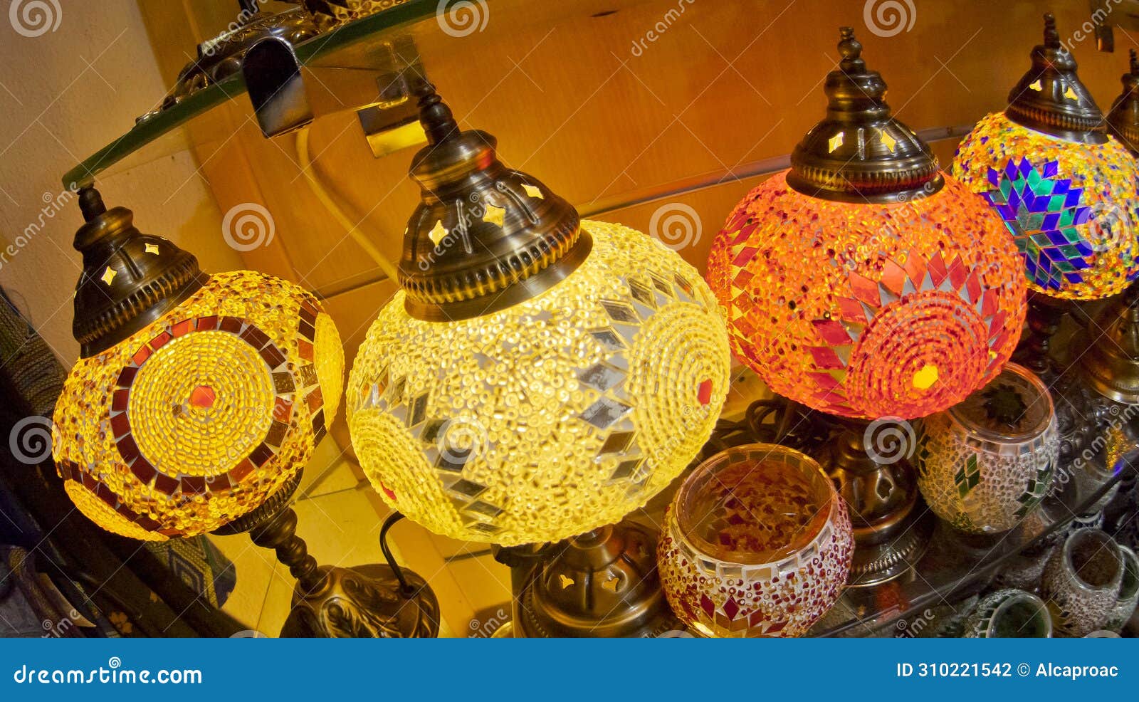 souvenir's shop, albaicÃ­n neighborhood, granada, spain