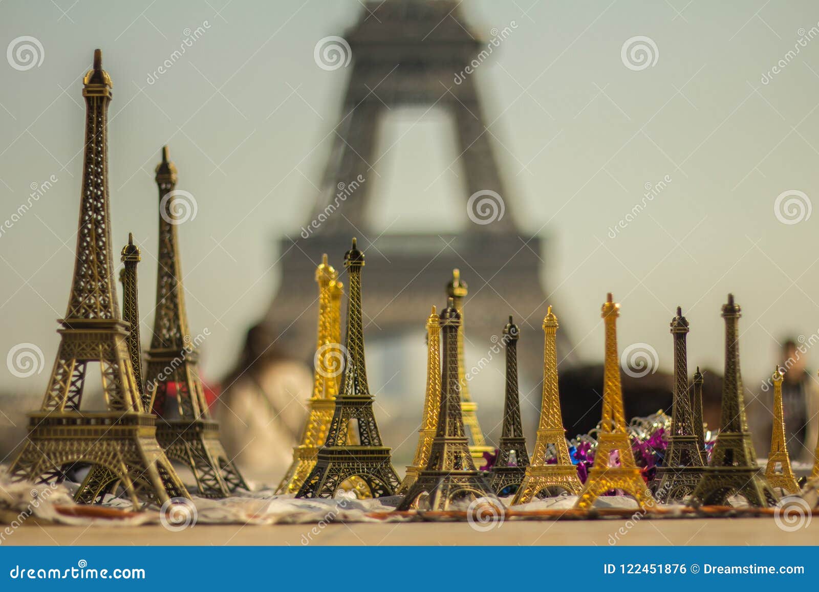 souvenirs of the eiffel tower in paris france
