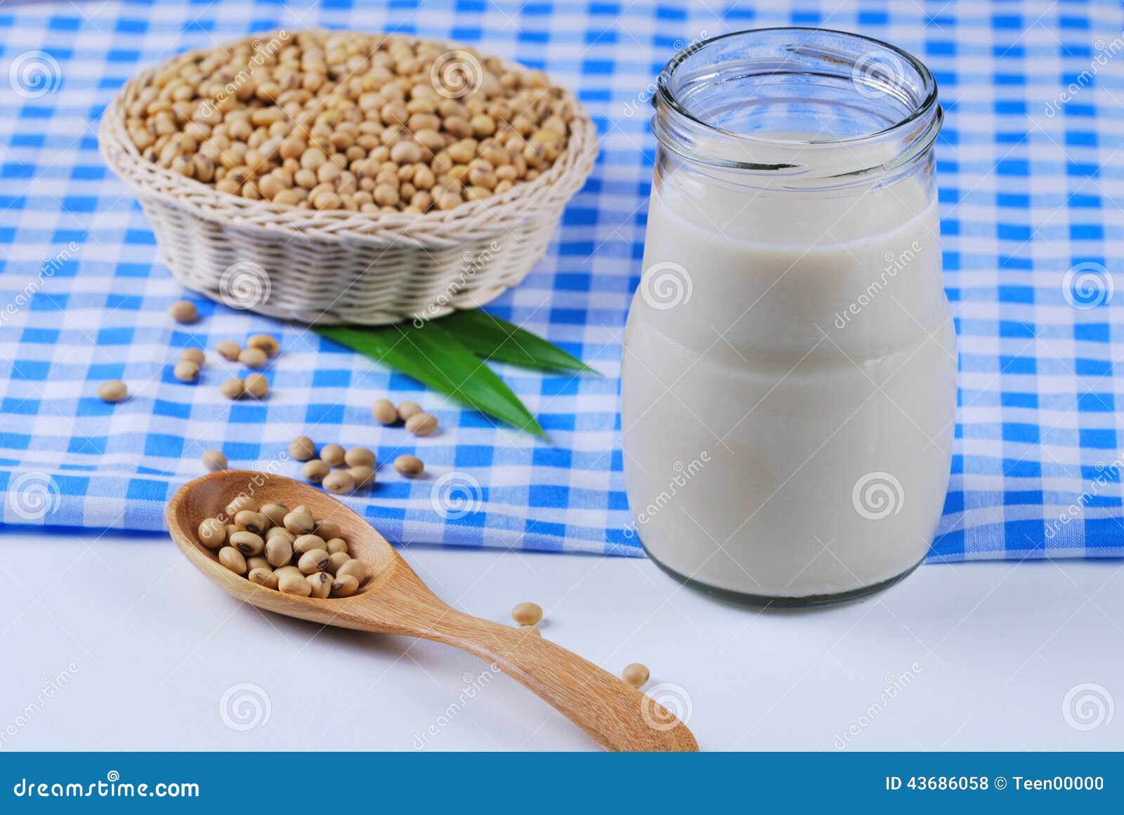 Soy milk and soy beans stock photo. Image of beans, ingredient 43686058