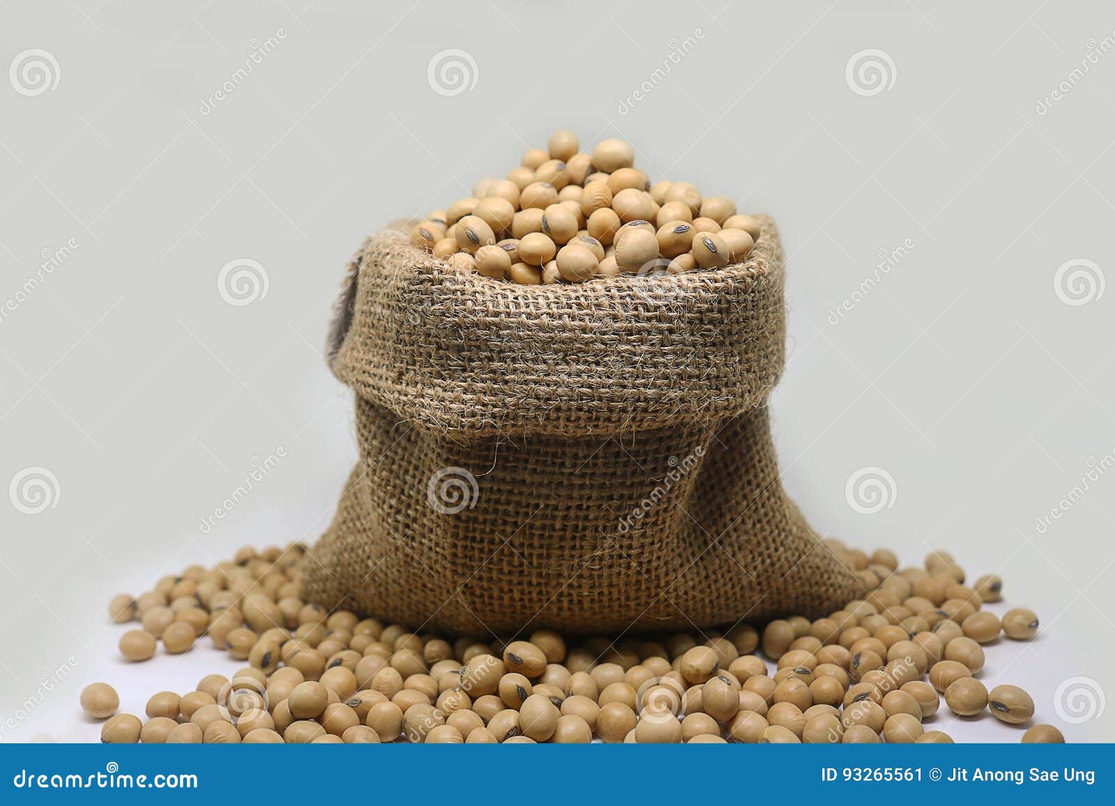 Soy In Bag Stock Photo - Download Image Now - Soybean, Sack, Bag - iStock
