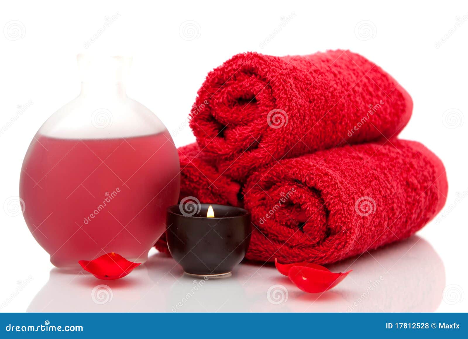 Spa candles and towels stock photo. Image of clean, rose 17812528
