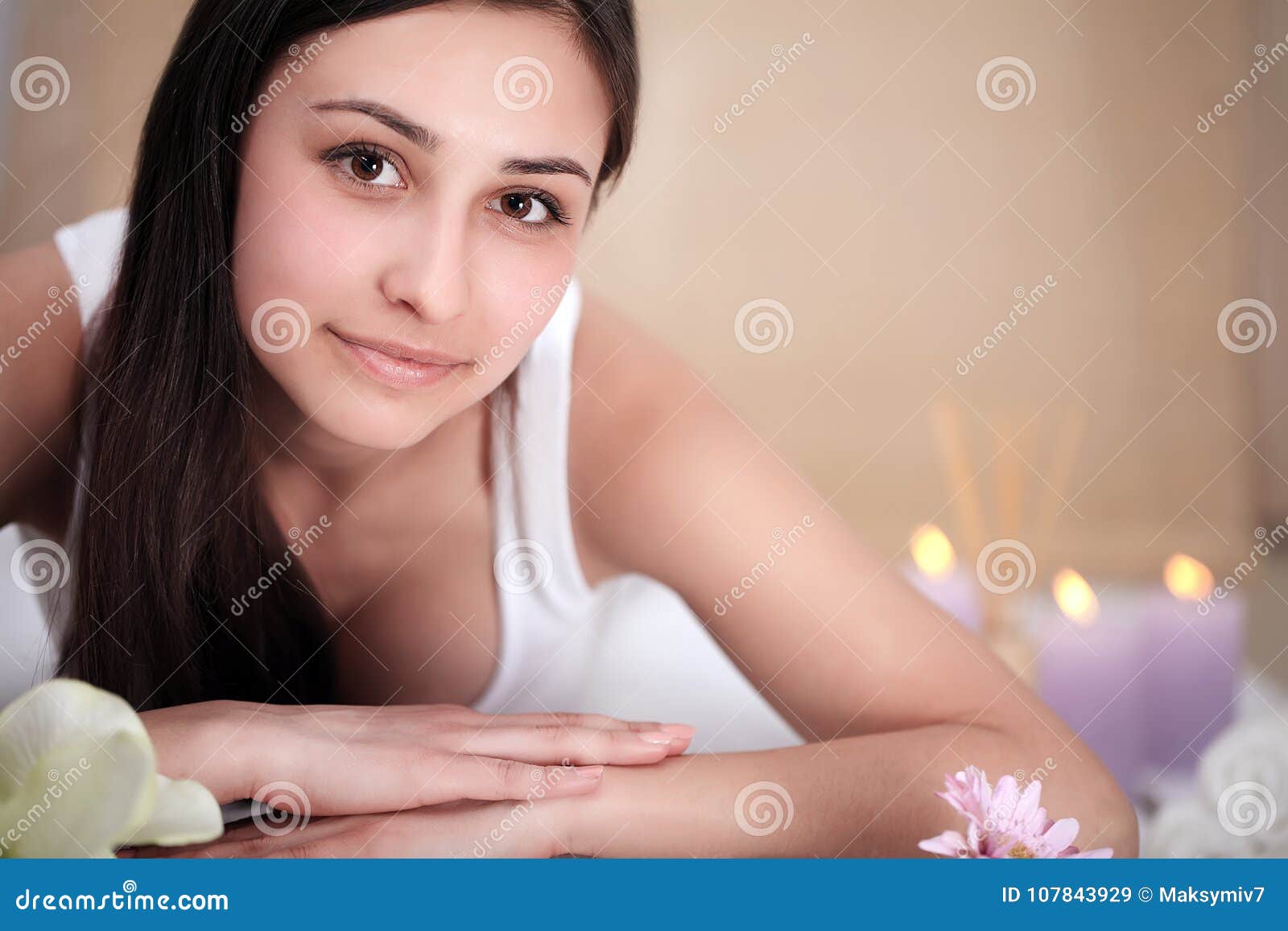 Spa Massage Beautiful Brunette Gets Spa Treatment In Salon Stock Image Image Of Care Skin