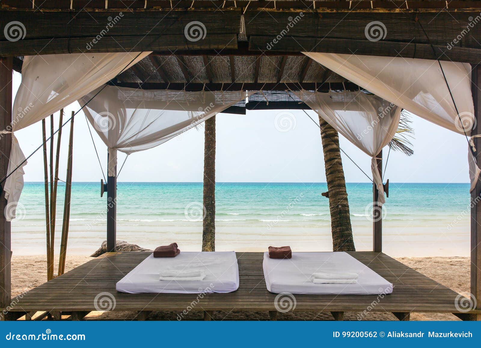 Spa Massage Room on the Beach Stock Photo - Image of health, bali: 99200562
