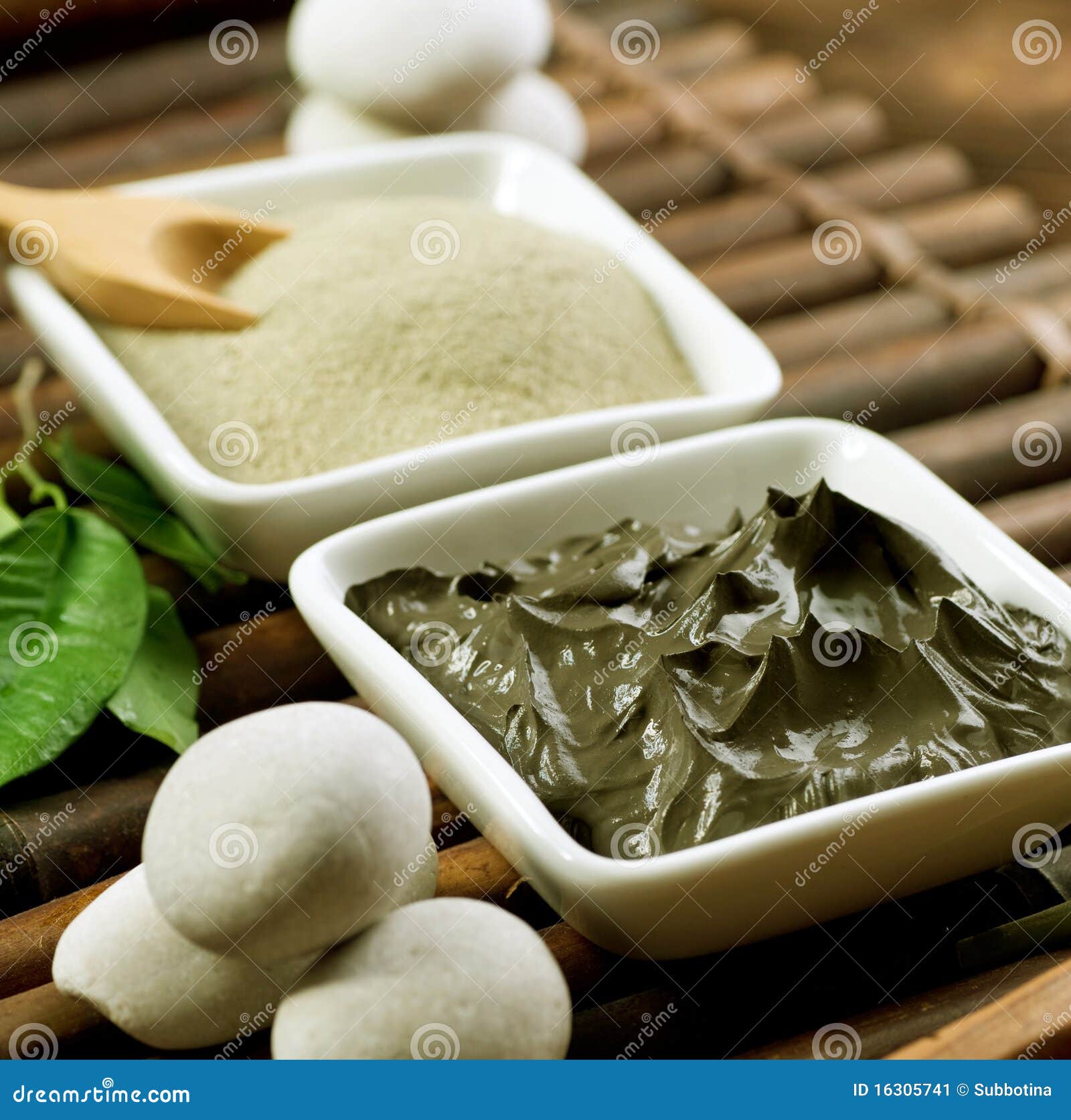 Spa Mud Mask stock image. Image of cosmetic, applying 16305741