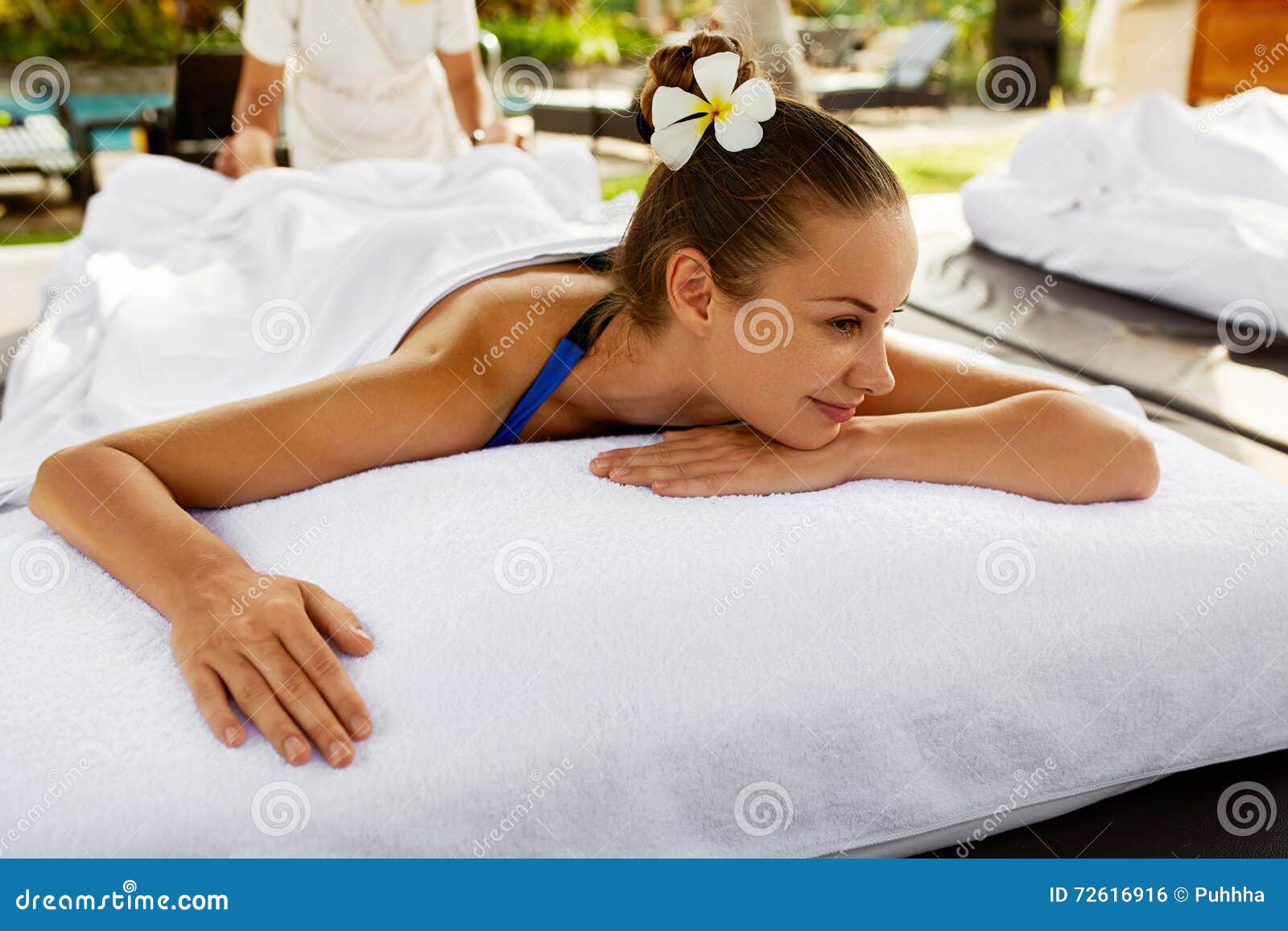 Spa Concept Towels Oils Body Scrub Pamper Beauty Wellness Hygiene Stock  Photo - Image of salon, scrub: 108379684