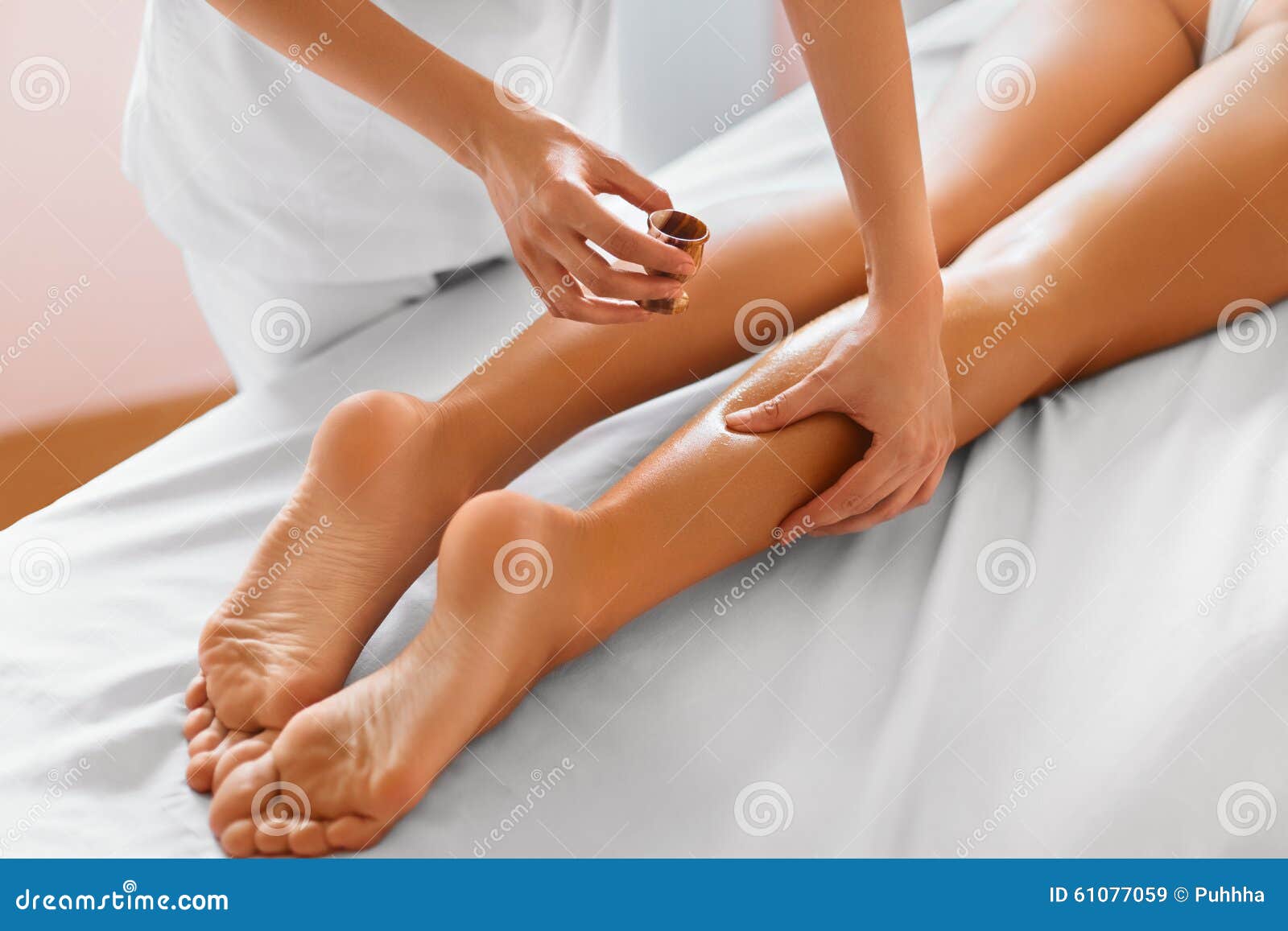 Women Getting Sexy Massages 25
