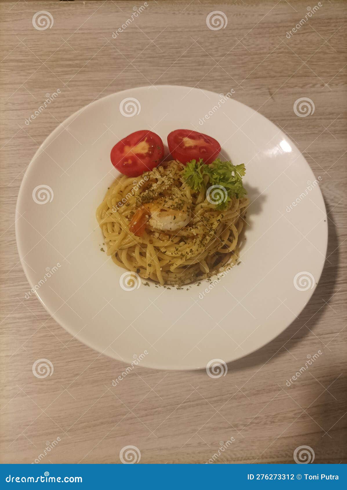 Spaghetti Aglio Olio with Steamed Prawns Stock Photo Image of aglio