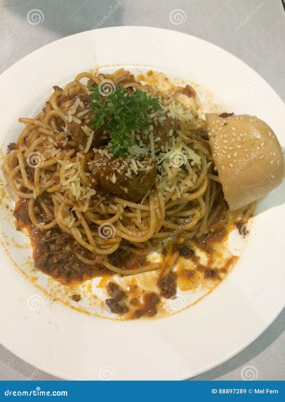 Spaghetti Bolognese stock image. Image of spaghetti, foodporn 88897289