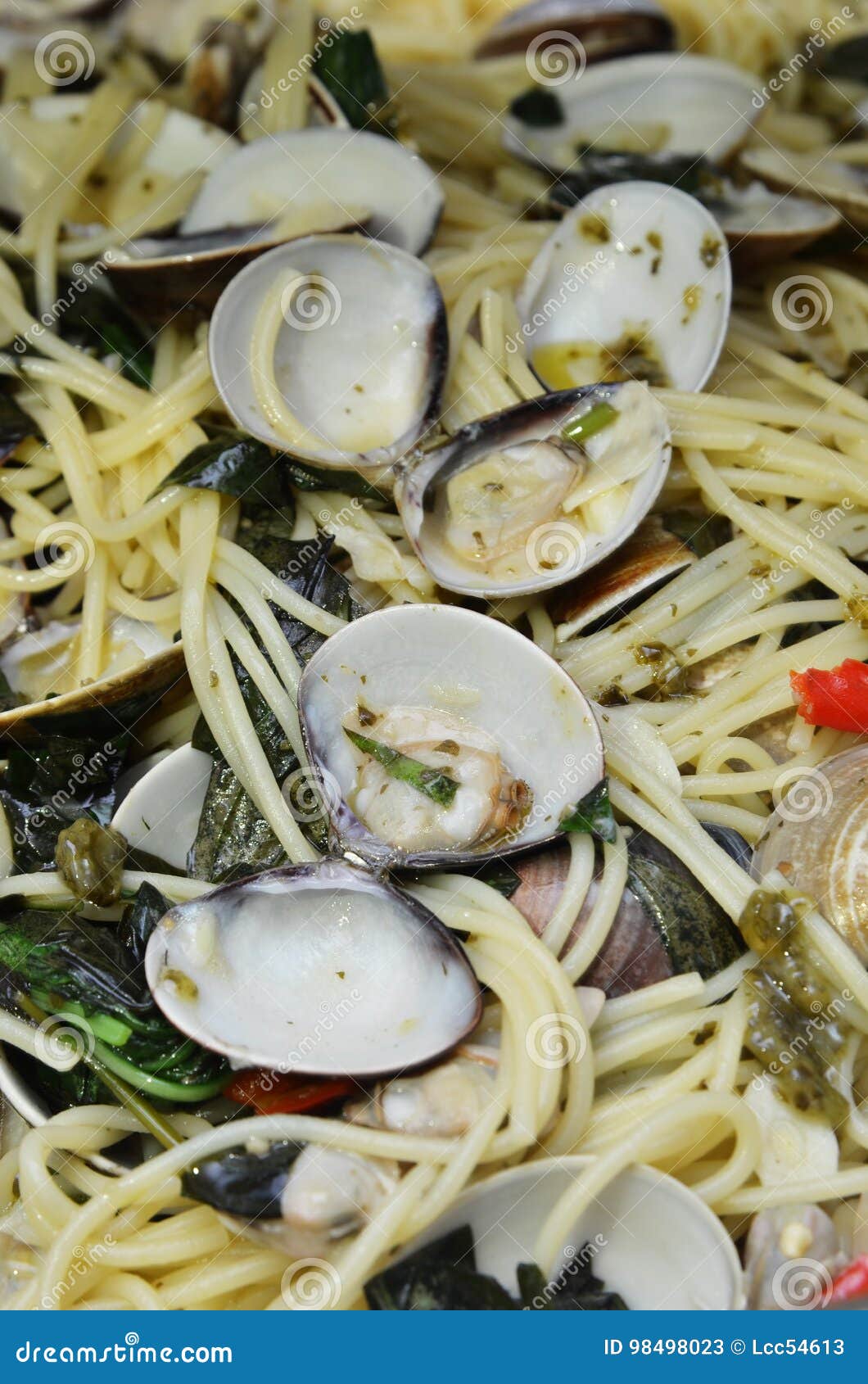 Spaghetti with Clams, Garlic and Red Pepper Stock Image Image of
