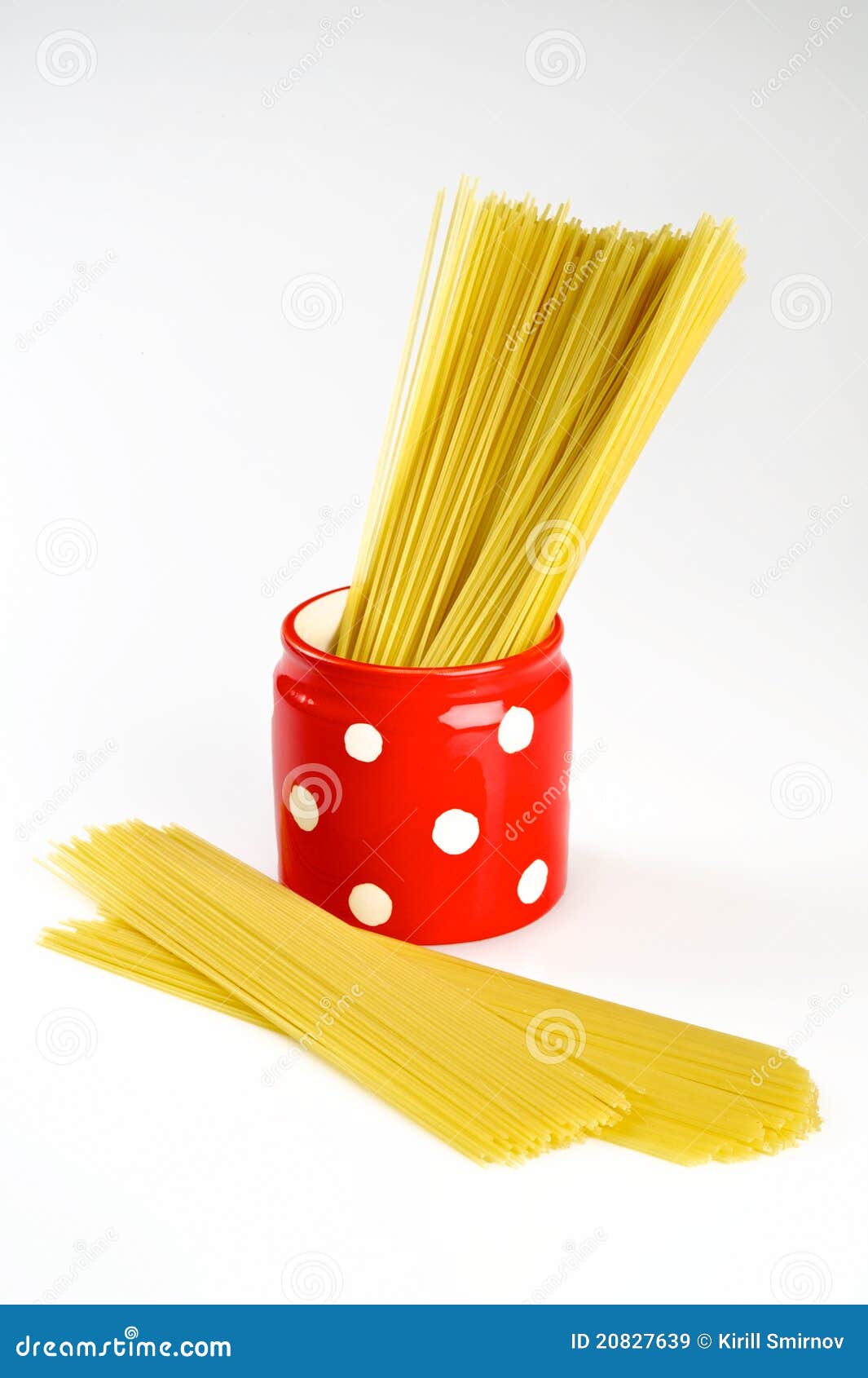 Spaghetti inside a red jar stock image. Image of yellow 20827639