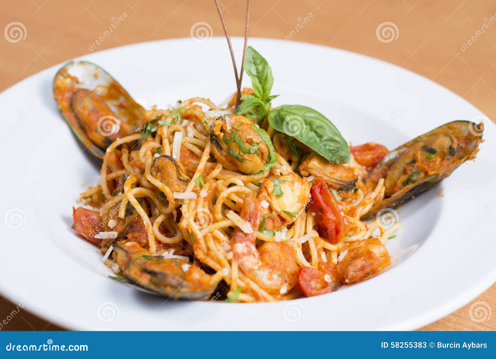 Spaghetti Marinara stock image. Image of leaf, cafe, parsley 58255383