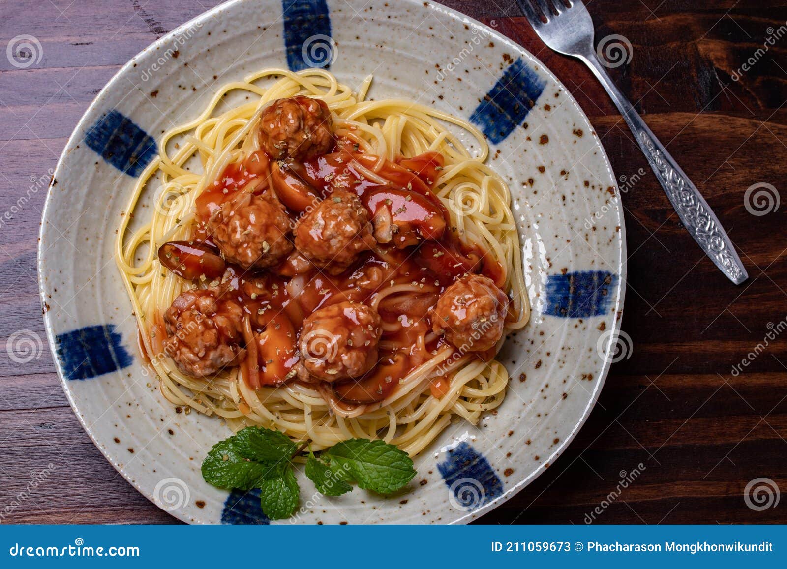 Spaghetti with Pork and Beef Meatballs Stock Image Image of healthy