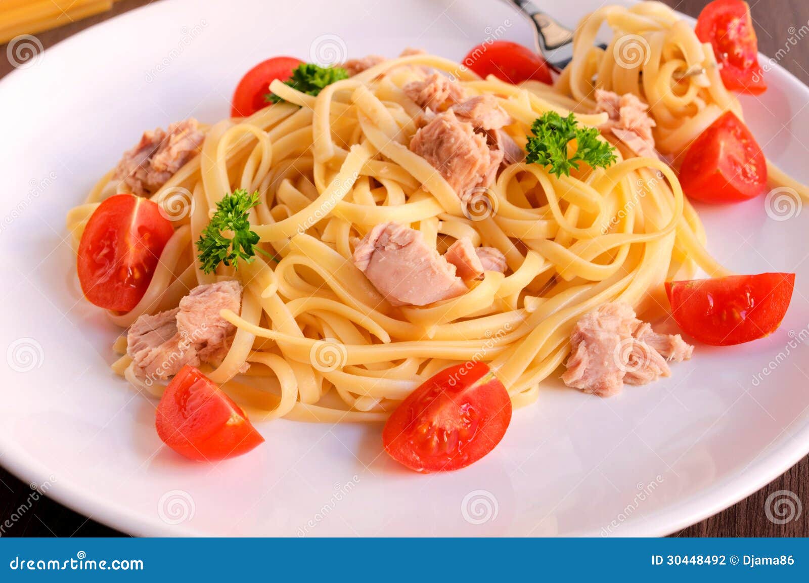 Spaghetti tuna stock photo. Image of fresh, ingredients 30448492