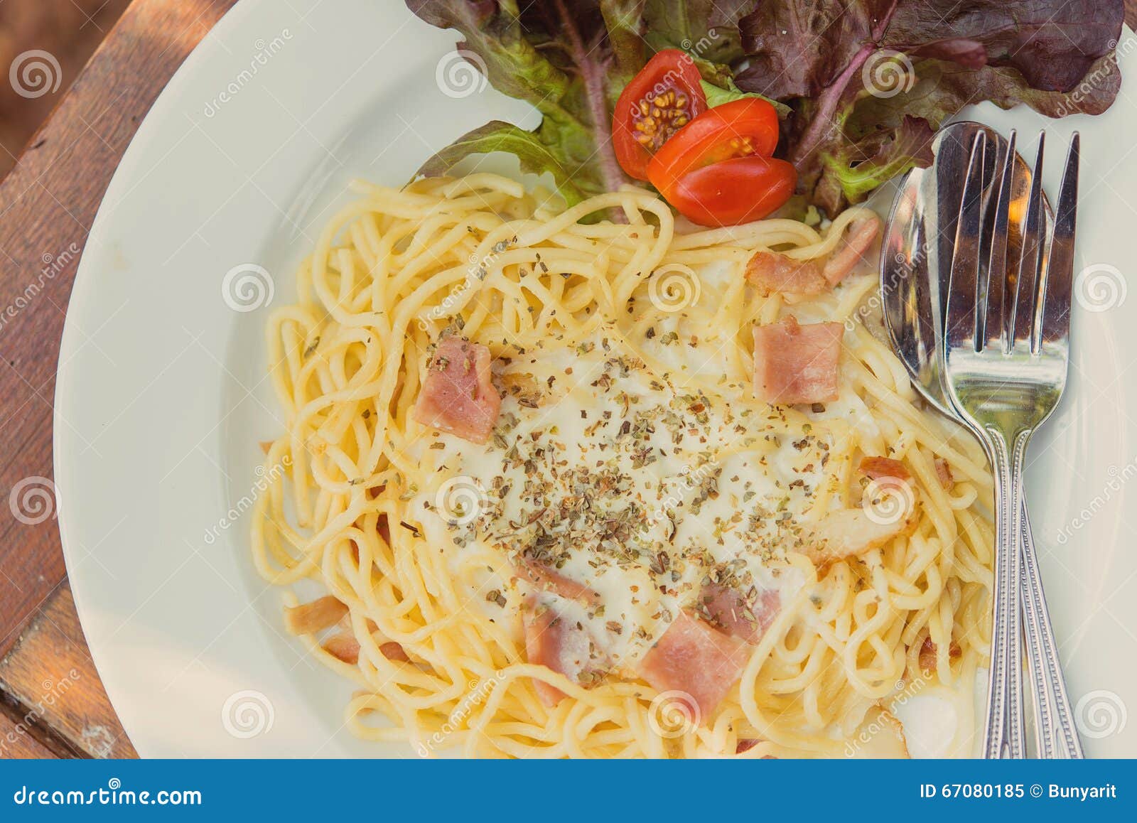 The Spaghetti White Sauce with Bacon. Stock Image Image of healthy, pasta 67080185