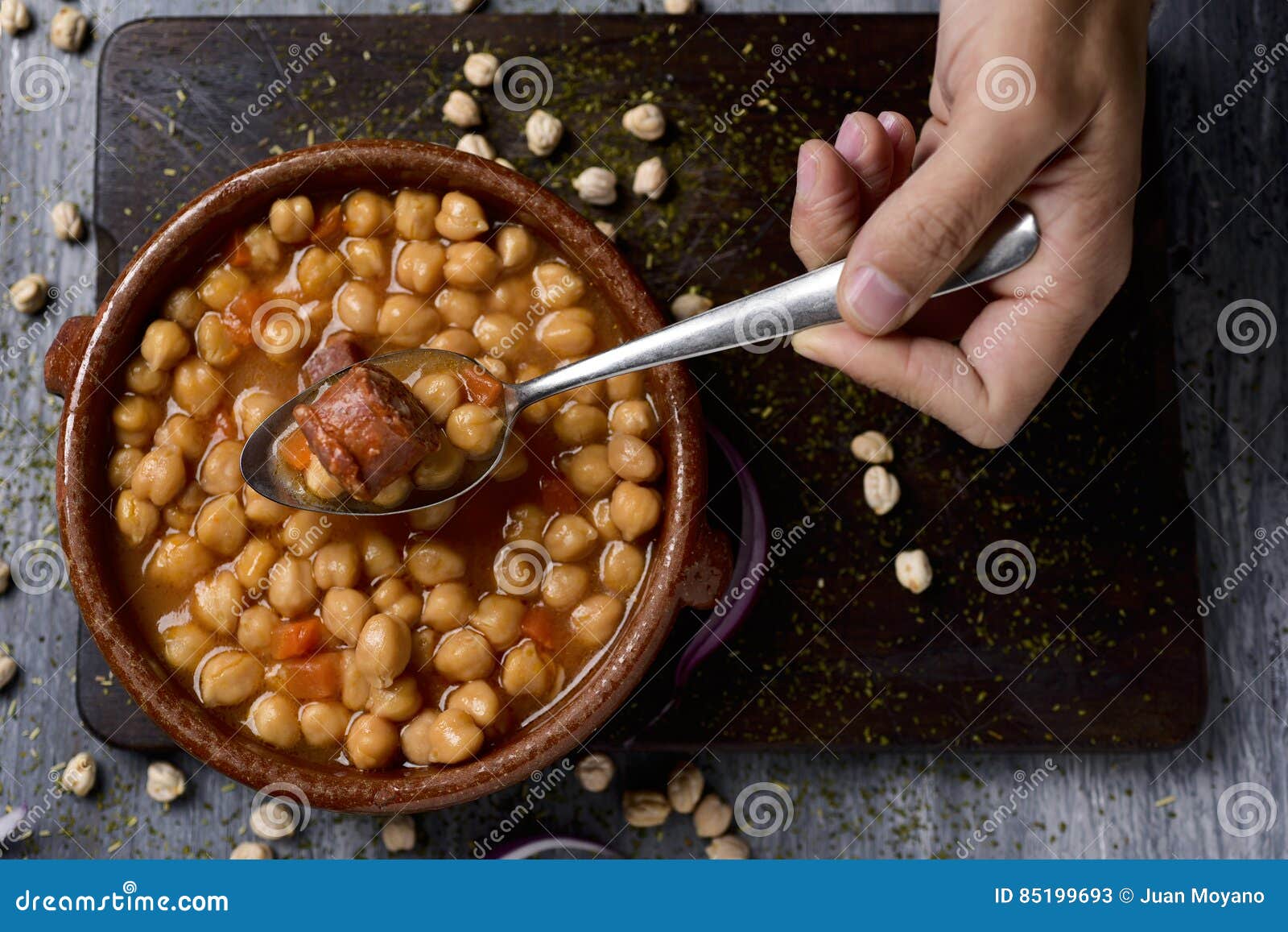 spanish cocido madrileno, stew typical of madrid