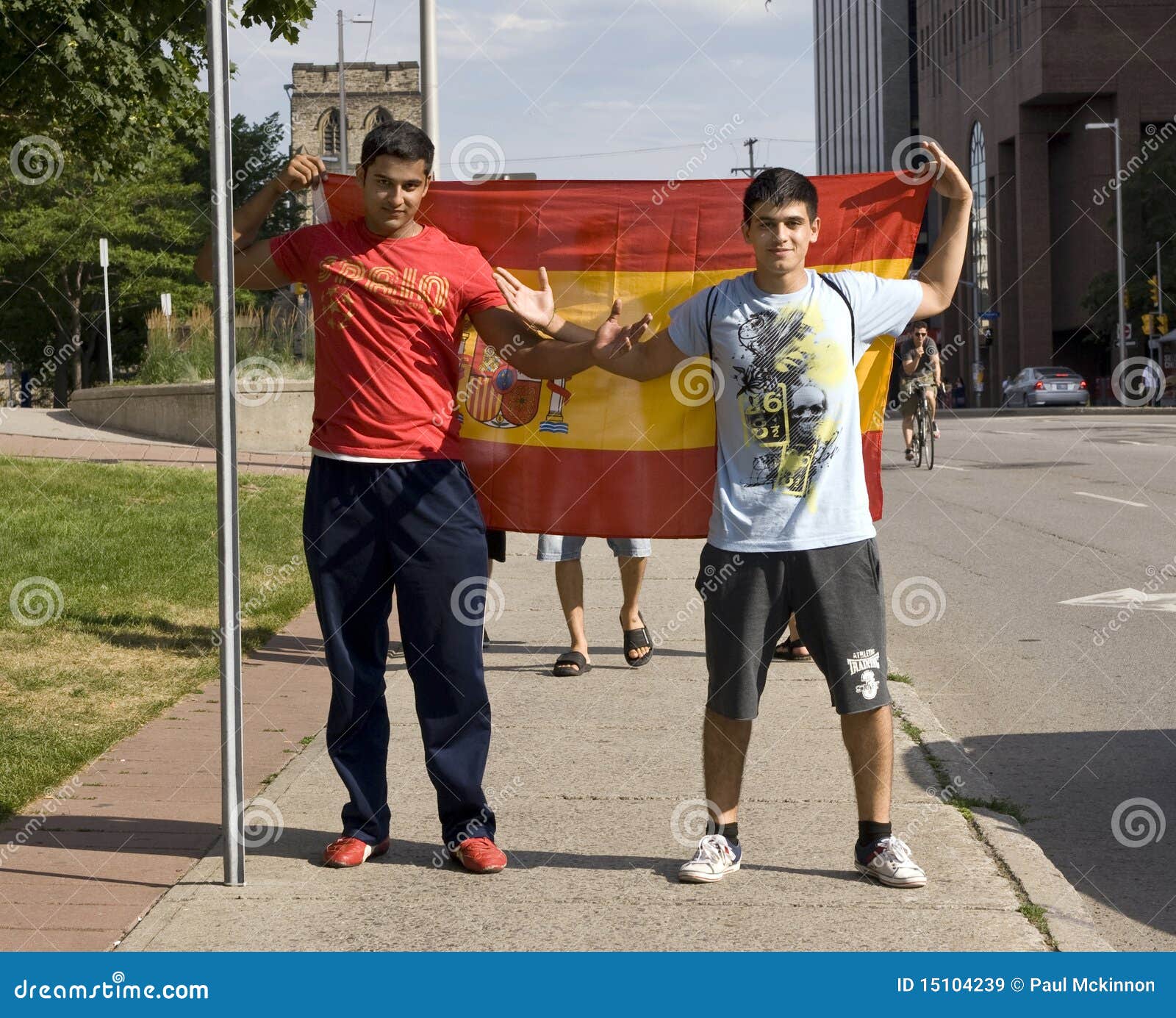 Spanish fans celebrate editorial stock image. Image of world 15104239