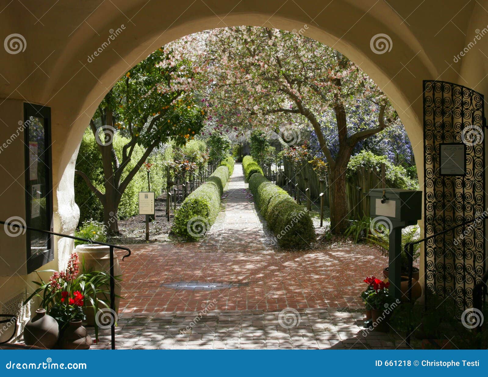 Spanish Gardens stock photo. Image of landscape, entrance 661218
