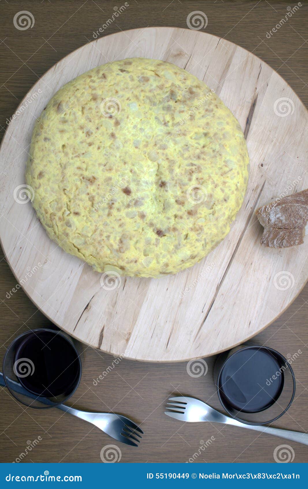 Spanish omelet and wine stock image. Image of gastronomy 55190449