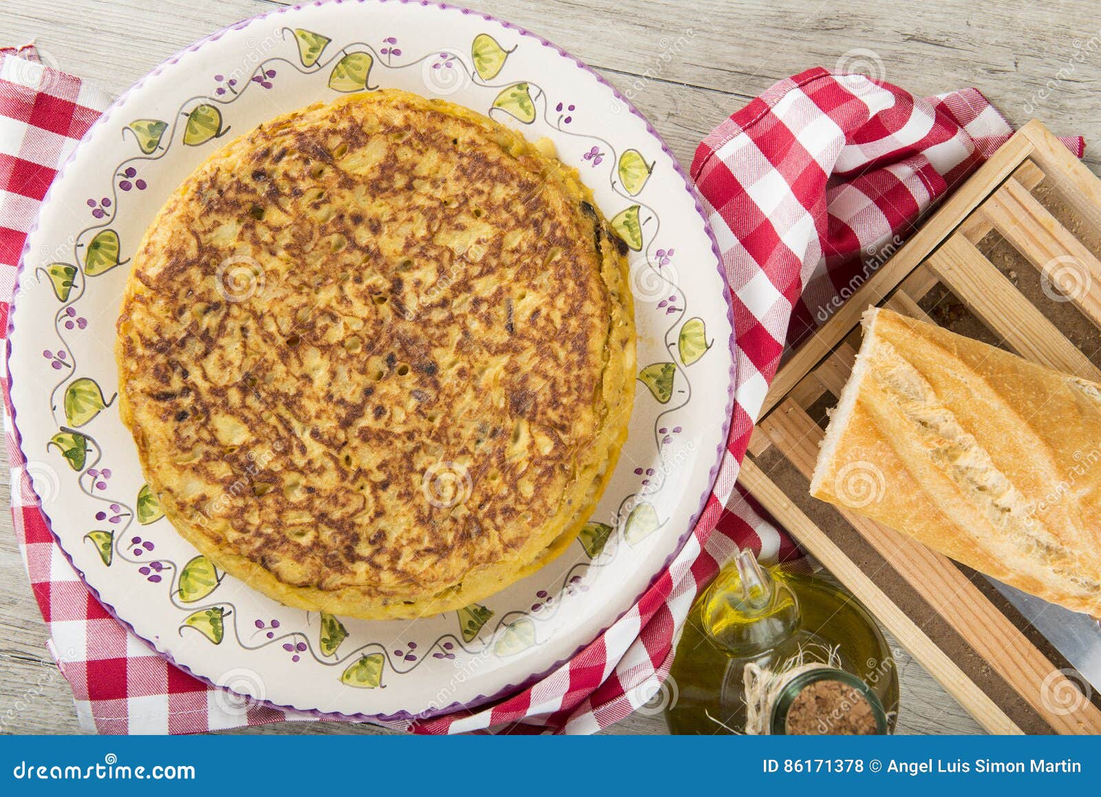 Spanish potatoes omelette stock photo. Image of appetizer 86171378
