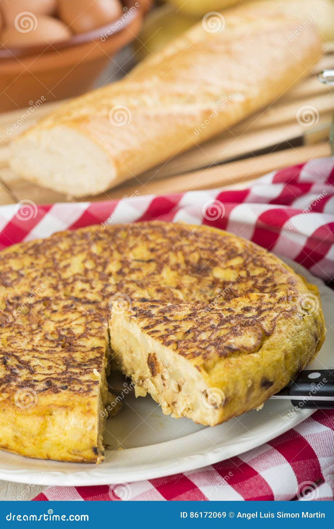 Spanish potatoes omelette stock image. Image of dish 86172069