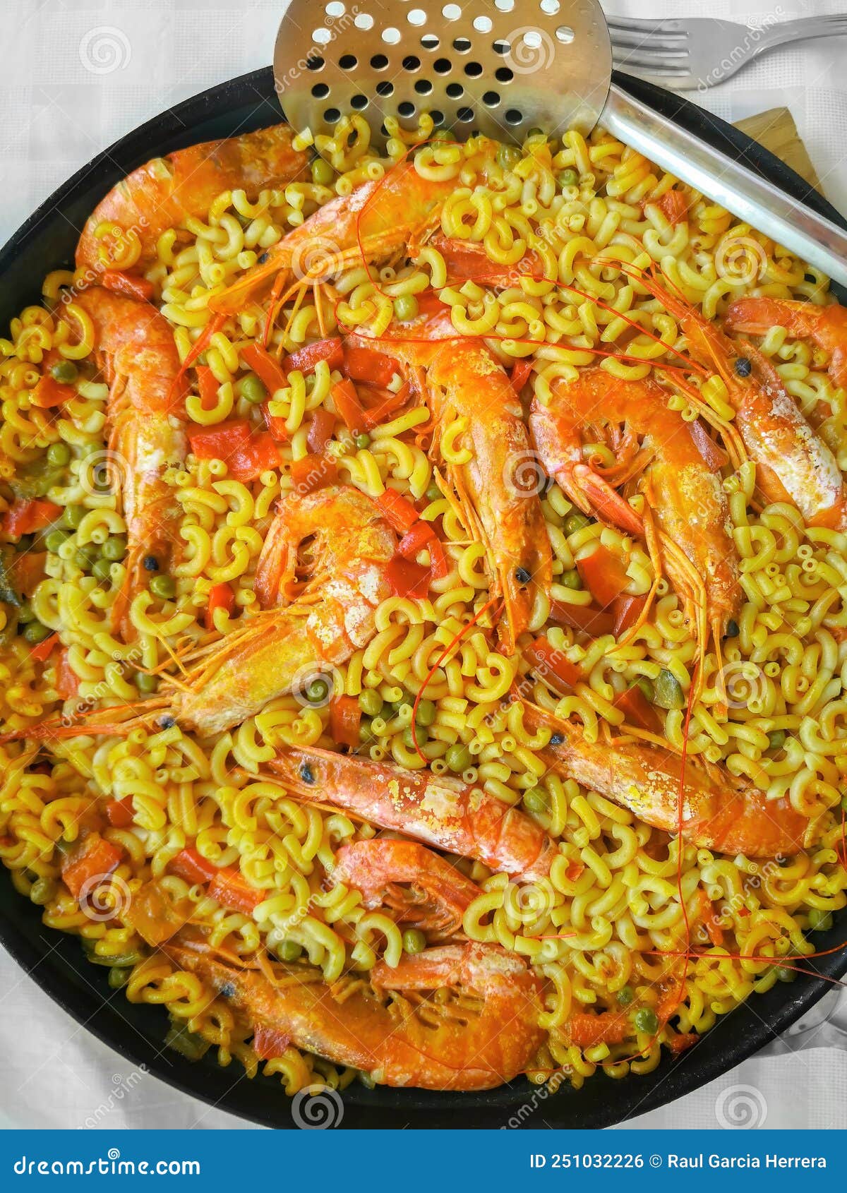 Fideuá – Spanish Seafood noodle dish similar to Paella