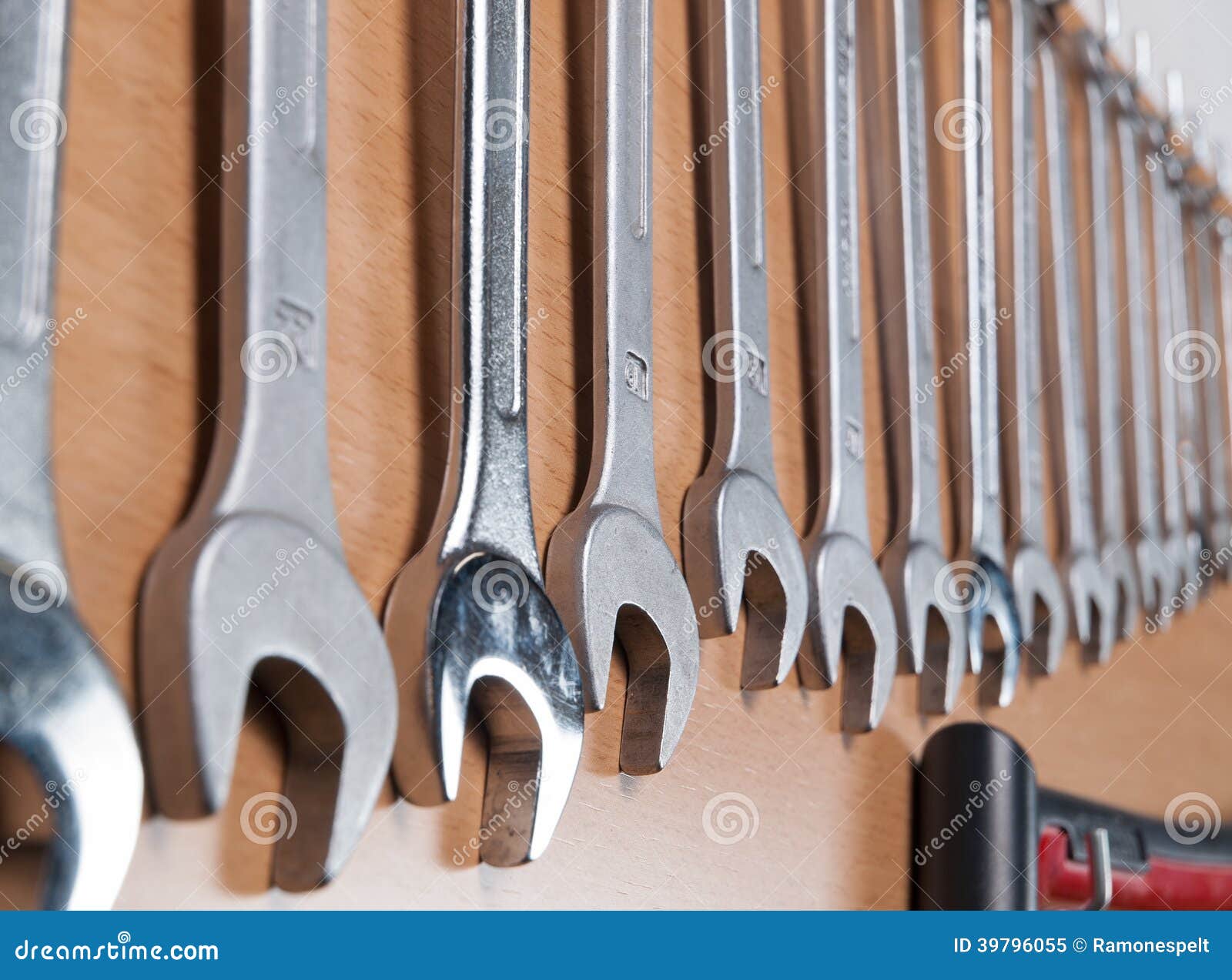 Spanners in row stock image. Image of spanner, mechanic 39796055