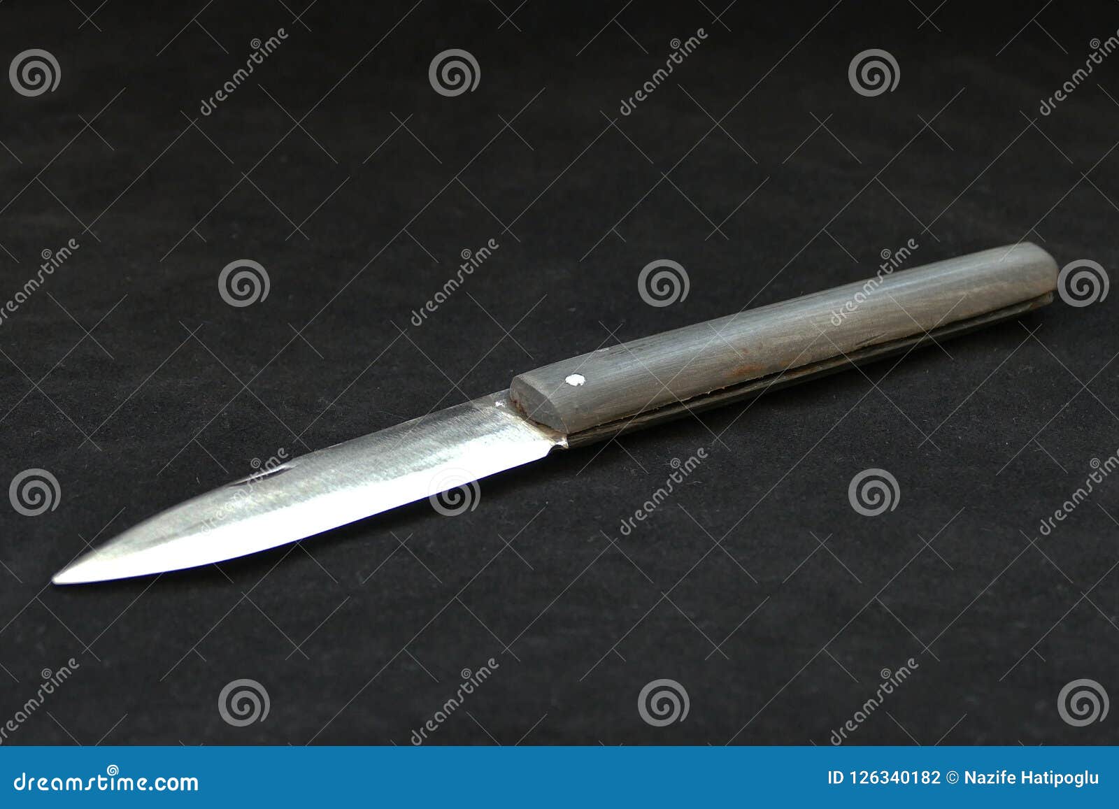 A Special Turkish Knife. Testing the Sharpness of the Blade on the