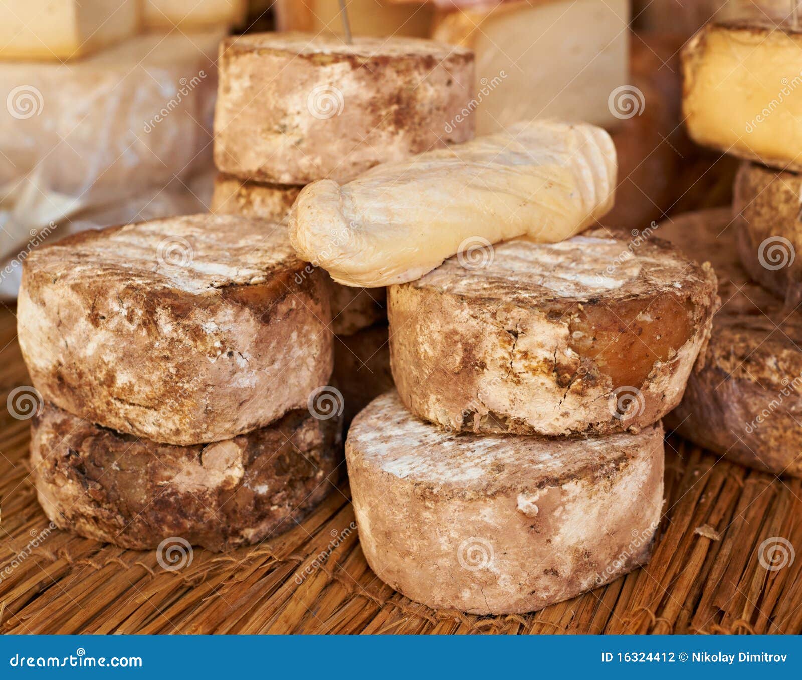 Speciale Franse Kaas Van De Provence Stock Foto Image of parmesaan