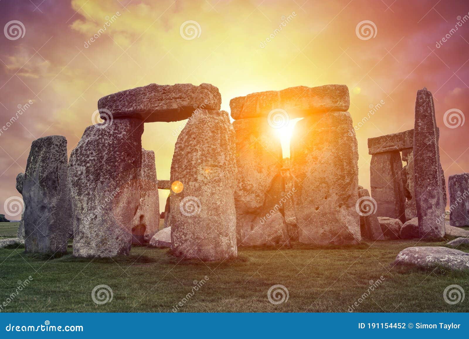 spectacular sunrise over stonehenge, england