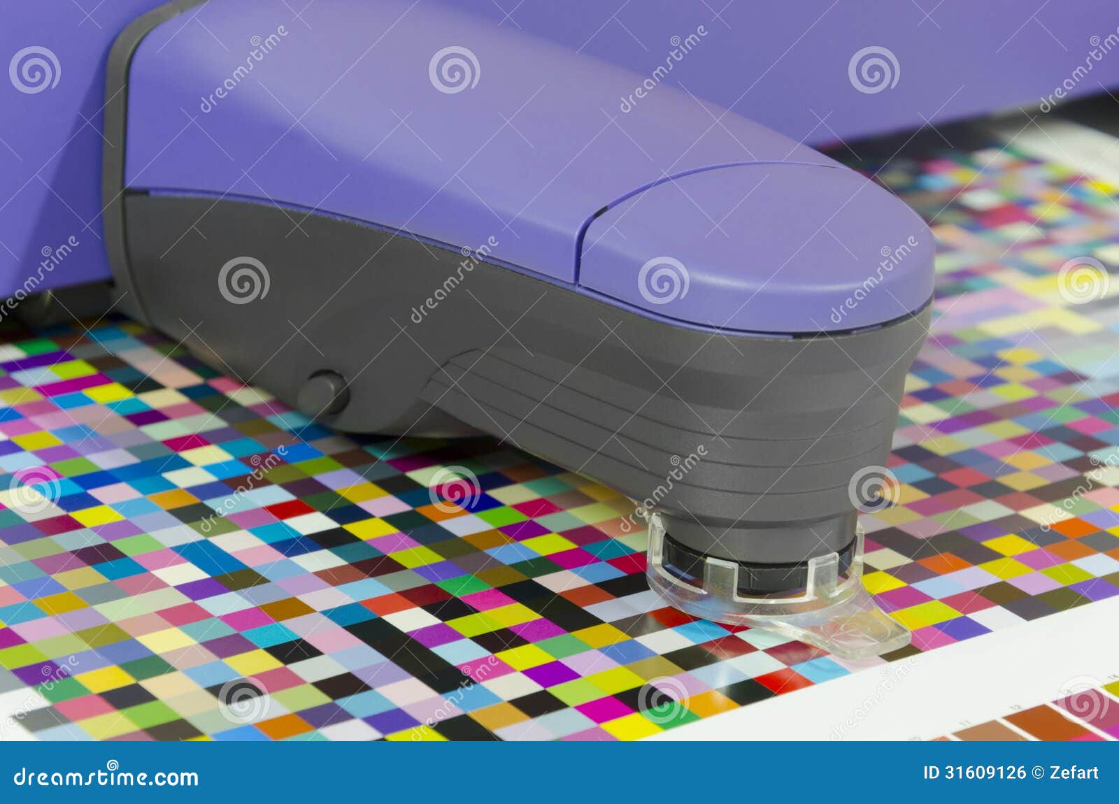 Icc Profile, Spectrophotometer Robot Measures Color Patches On Test