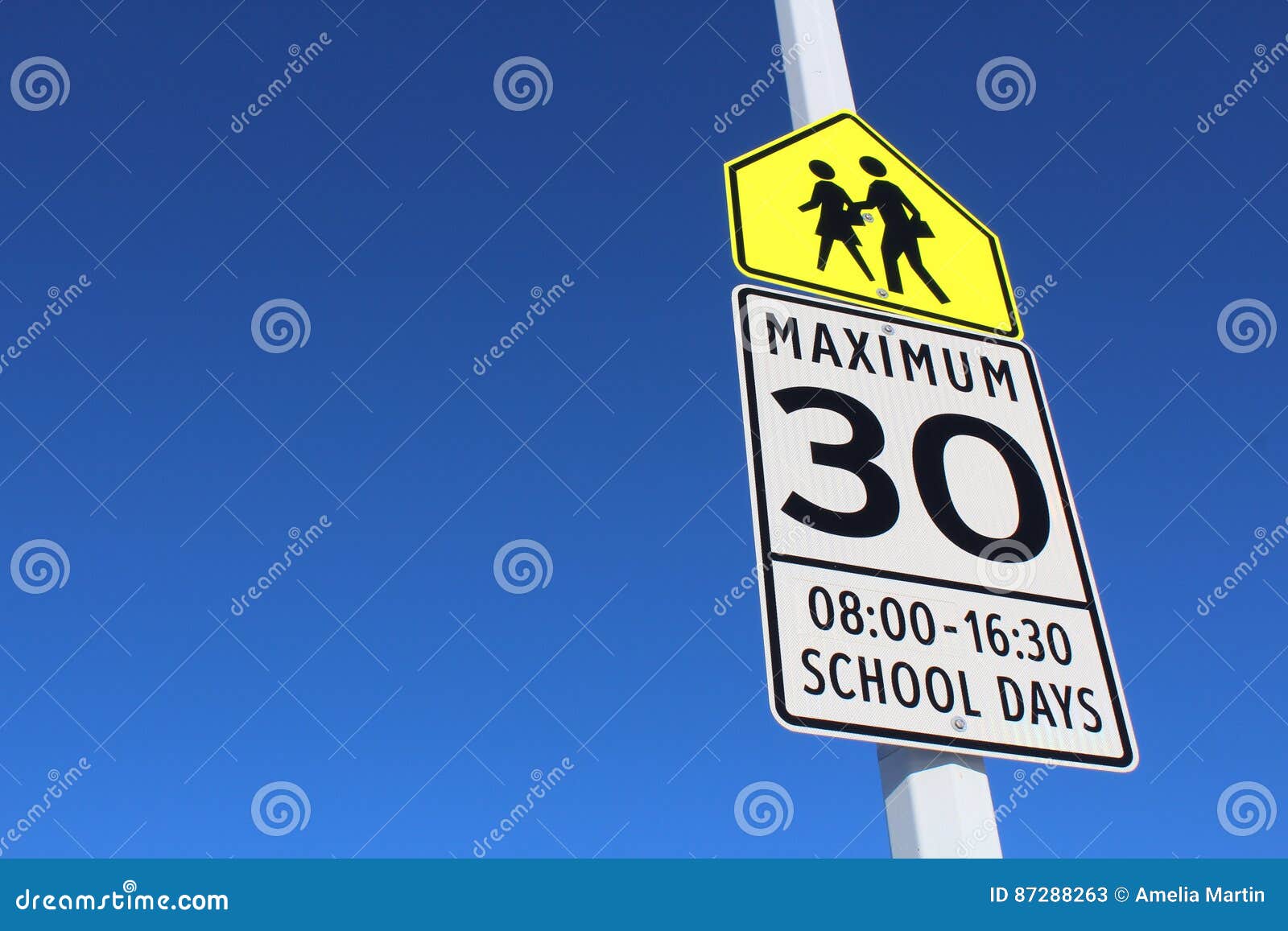 speed limit sign in school zone