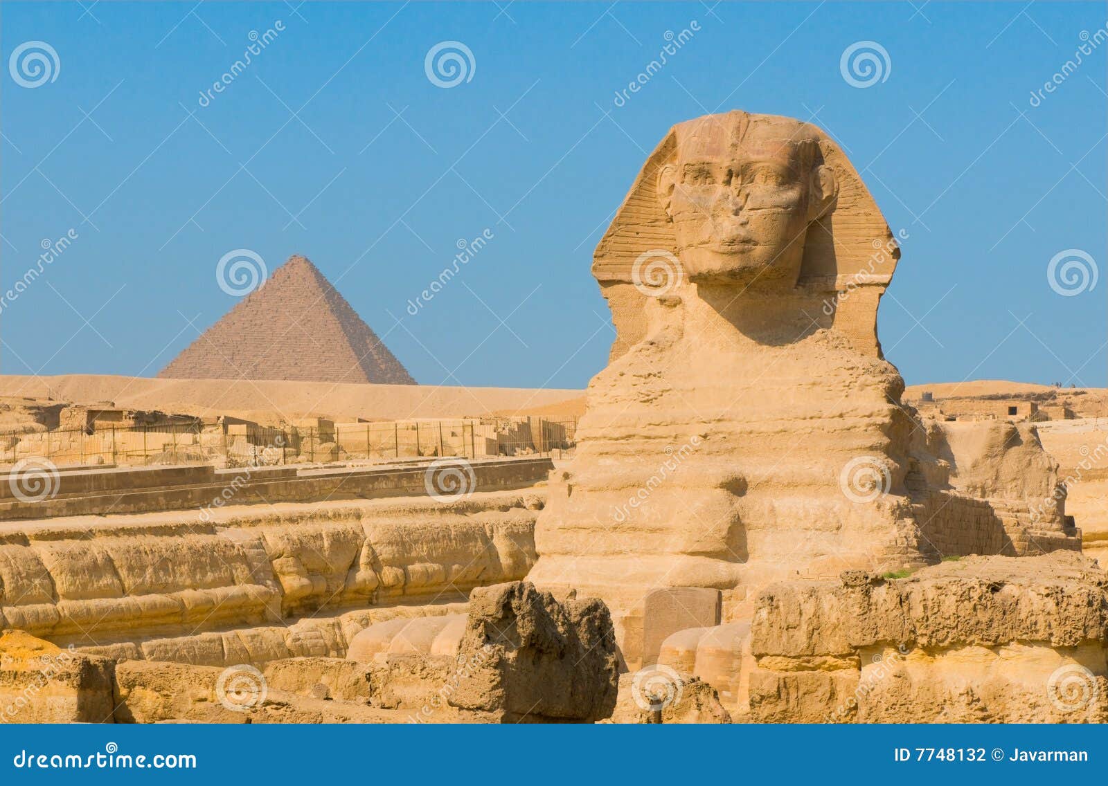 sphinx and pyramids at giza, cairo