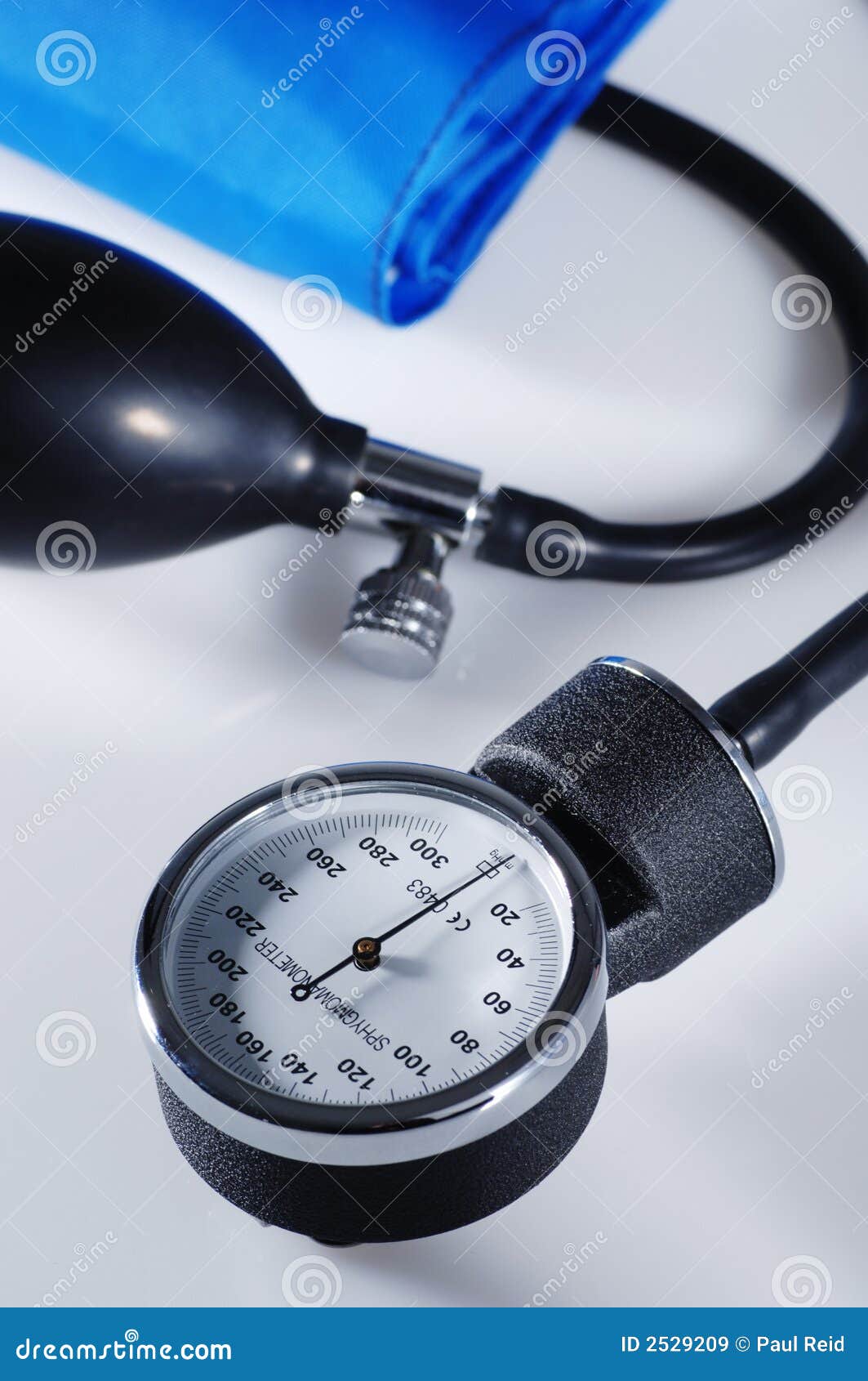 sphygmomanometer