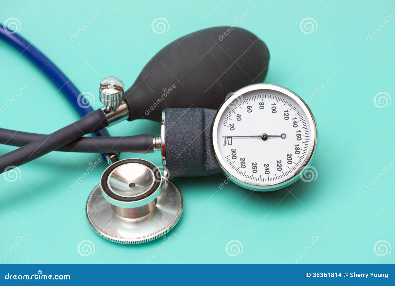 Sphygmomanometer stock photo. Image of instrument, doctor 38361814