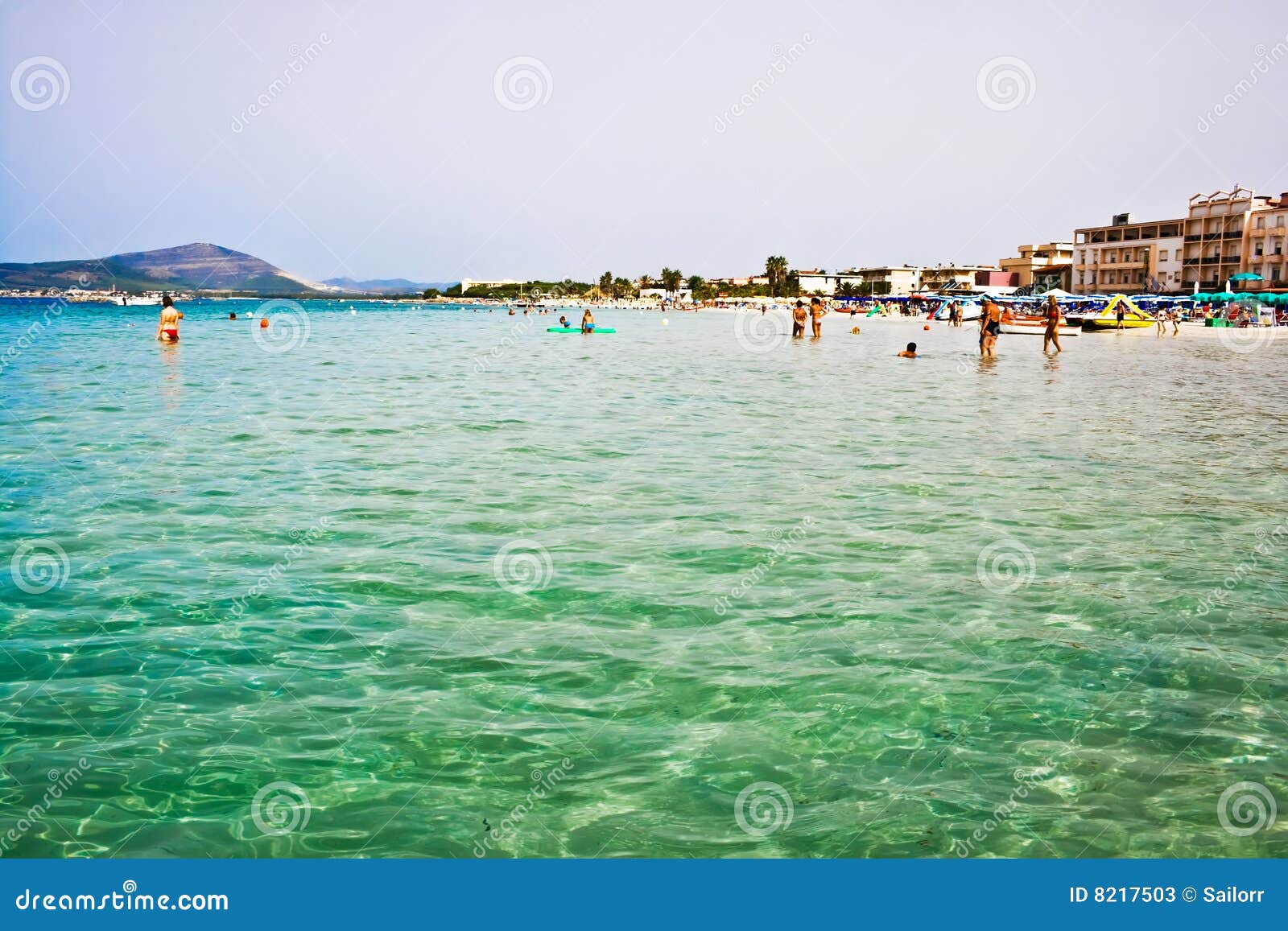 Spiaggia Piena Di Sole in Italia Immagine Stock Immagine di