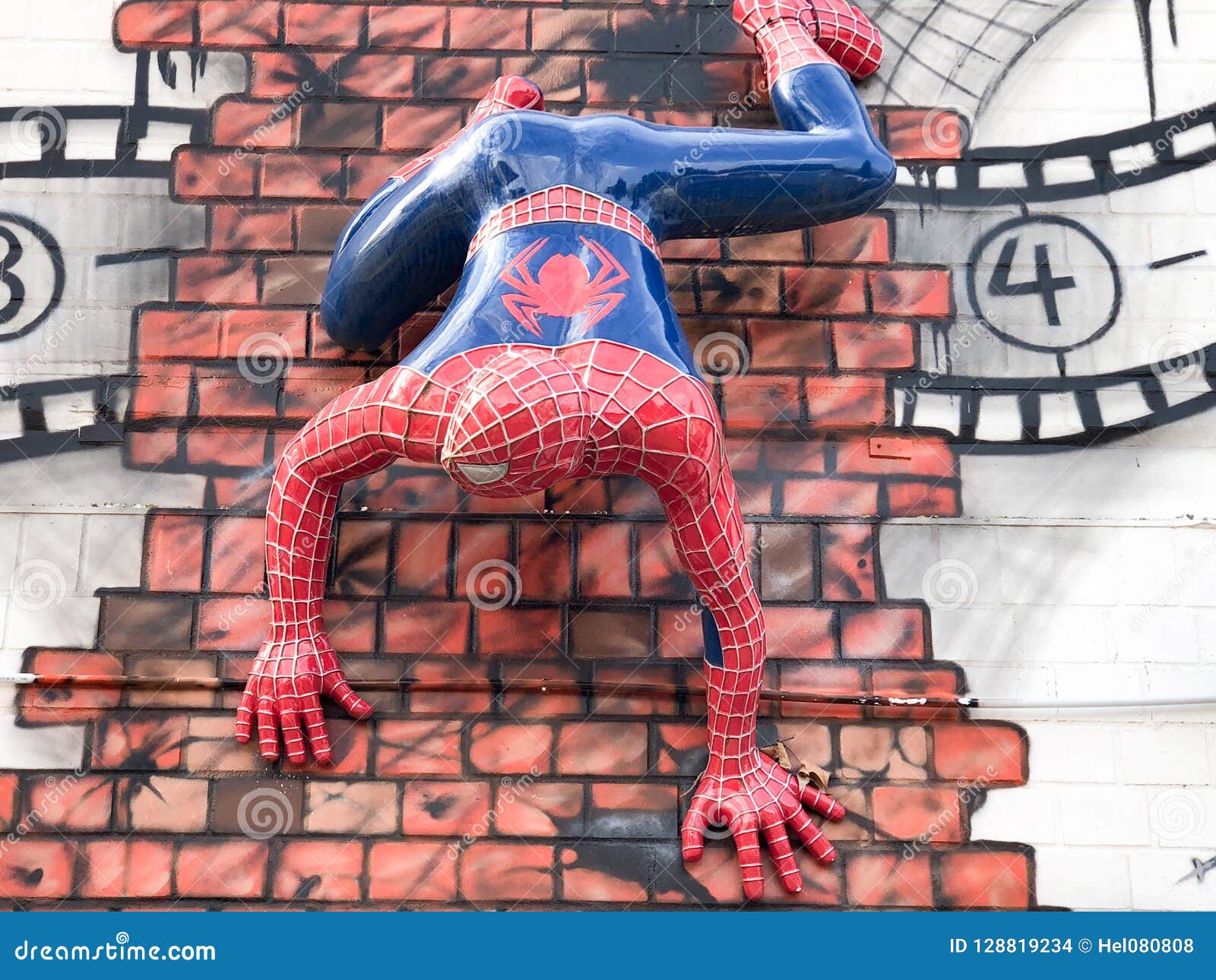 Spider-Man S'élevant Sur Le Mur, 3D Venant Clip Vidéo Image stock éditorial  - Image du comics, amusement: 128819234