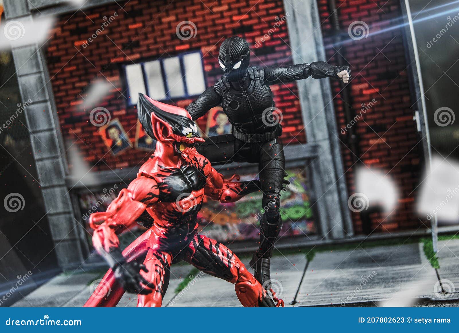Spiderman Versus Red Goblin Marvel Editorial Stock Photo - Image of  spiderman, goblin: 207802623