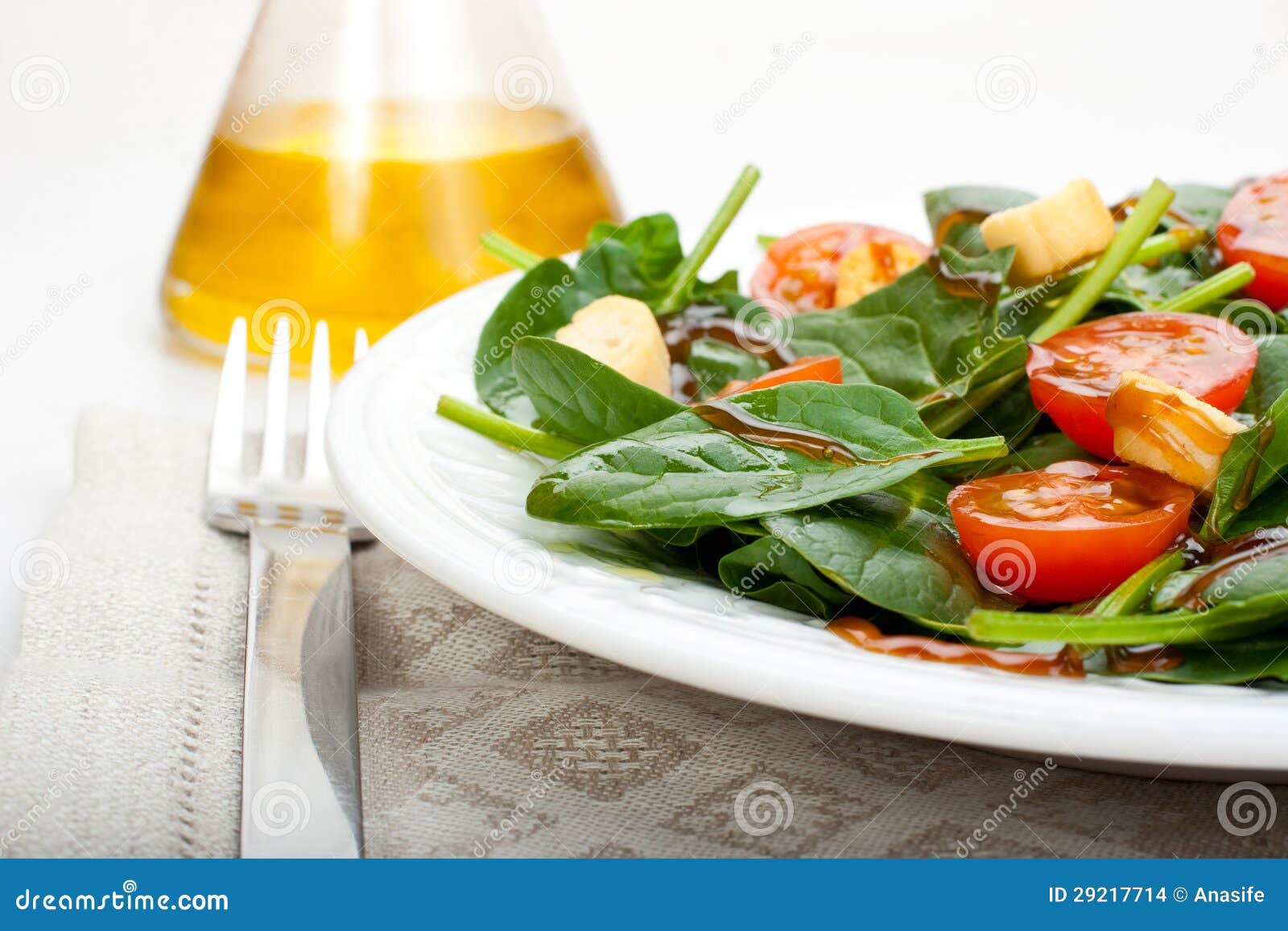 Spinach Salad and Olive Oil Stock Photo Image of croutons, vegetable 29217714