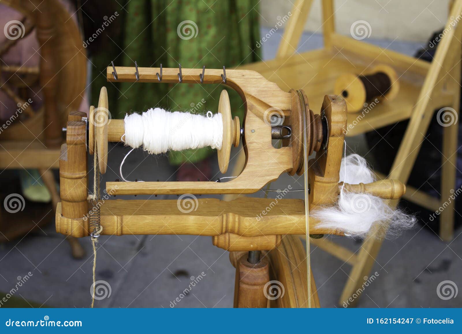 Spinning Wool on Spinning Wheel Stock Image - Image of craft, piemonte