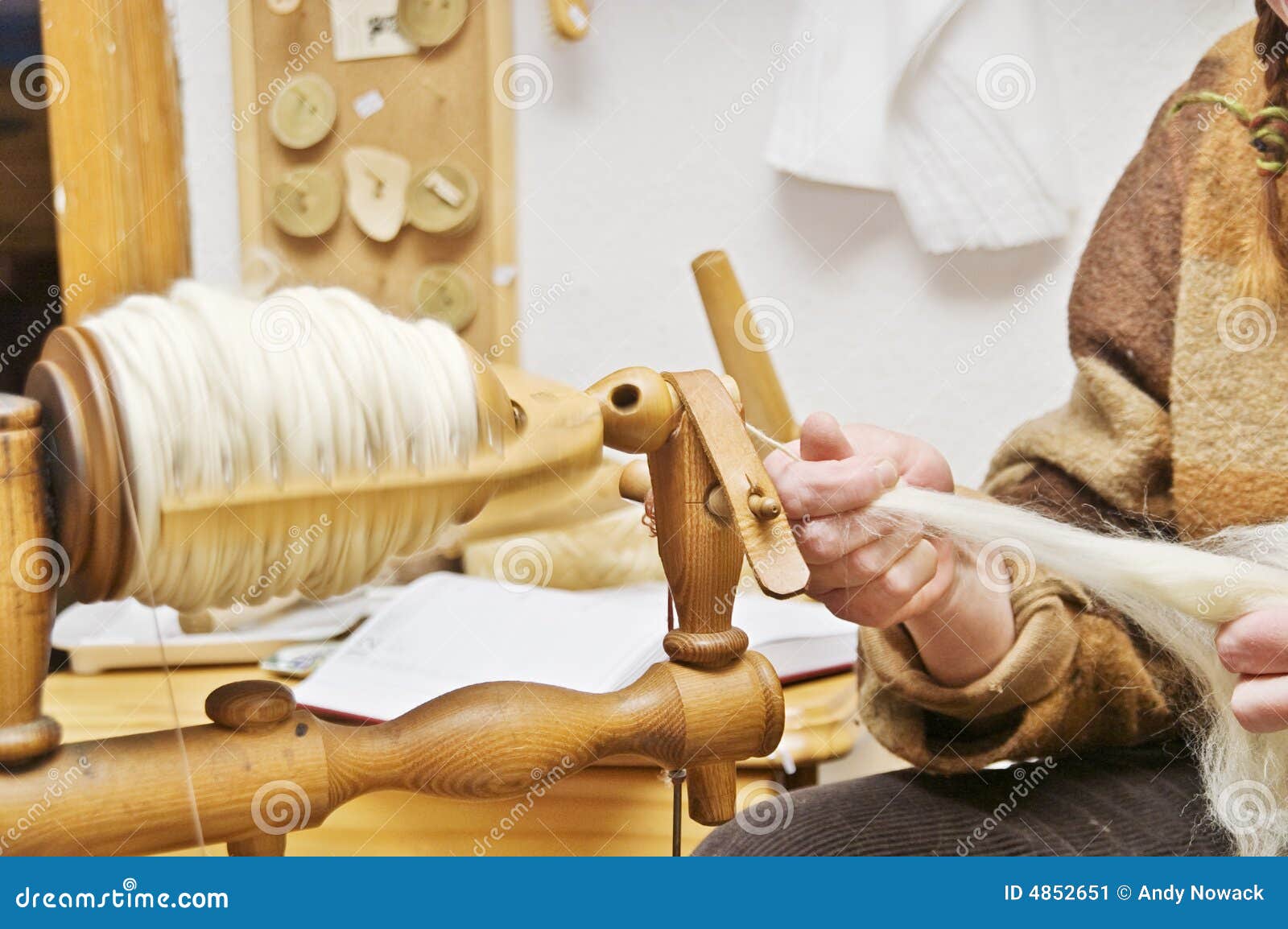 Spinning Yarn From Wool Stock Image - Image: 4852651