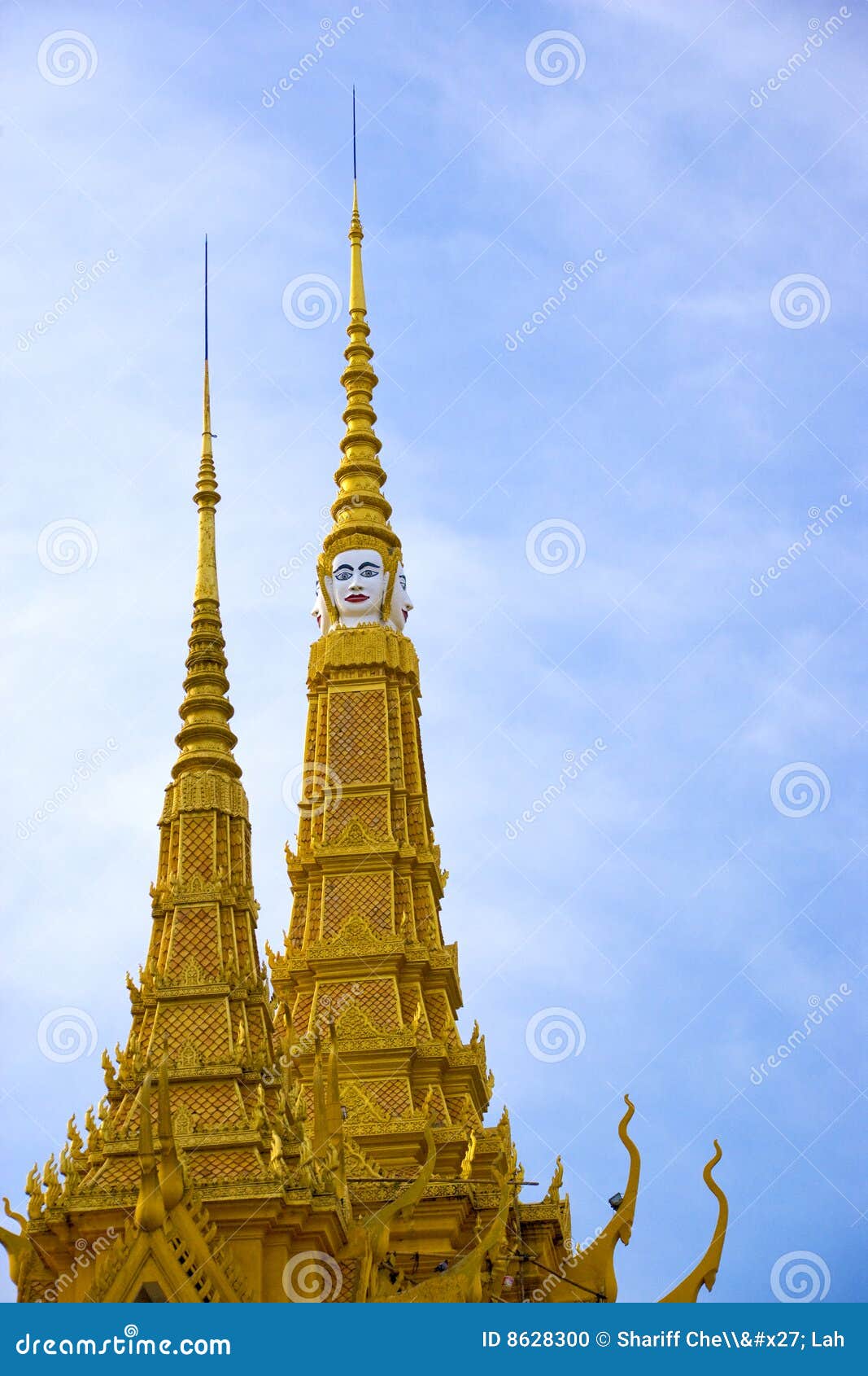 spires of cambodian royal palace building