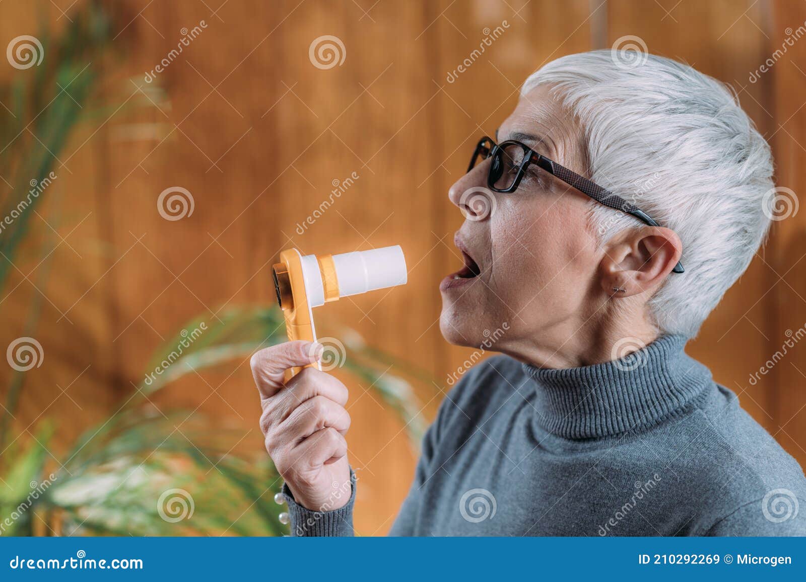 Spirometry. Using Digital Spirometer with Smart Phone App, Testing
