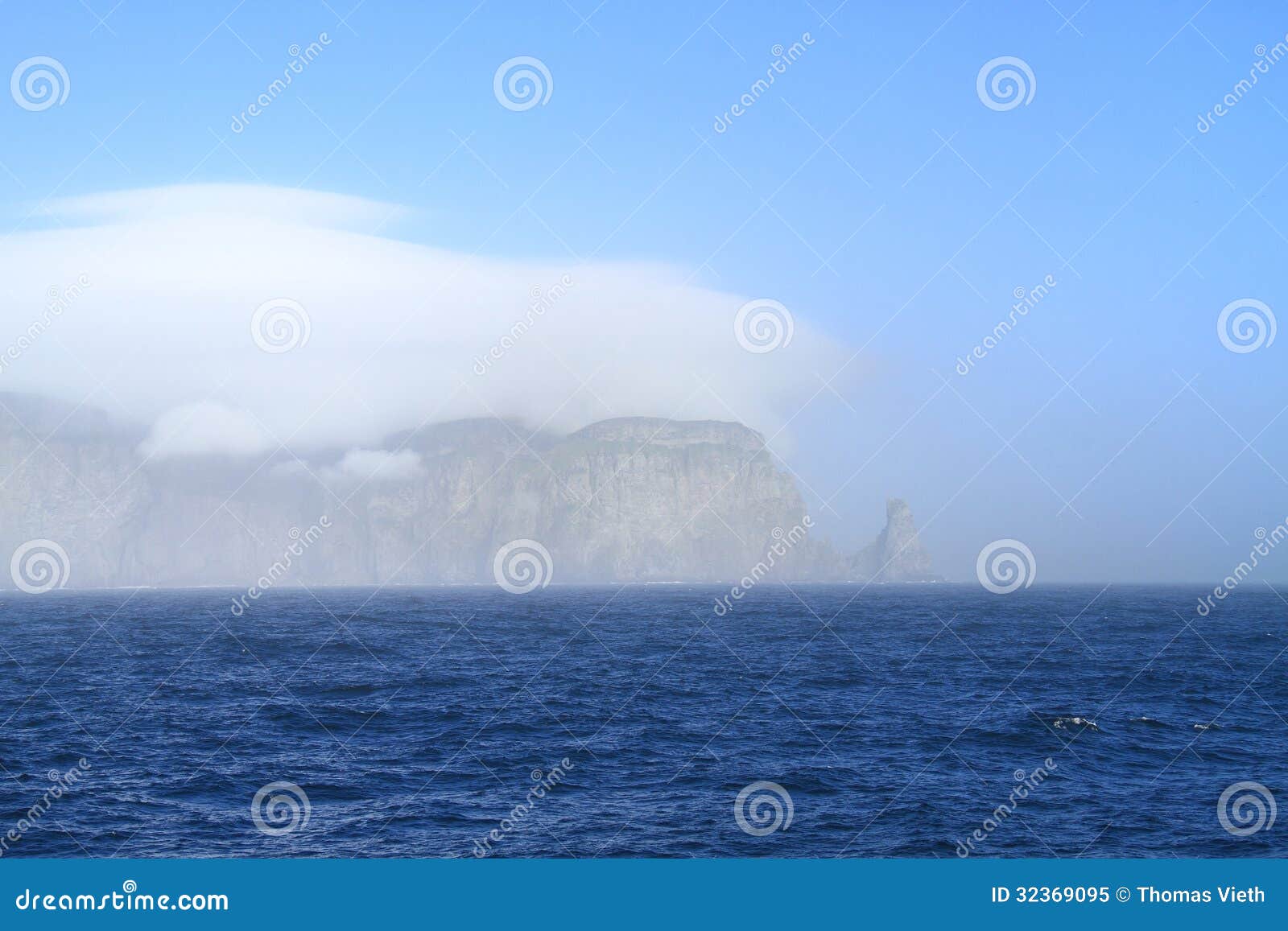 spitsbergen/bear island: cloud-covered cape
