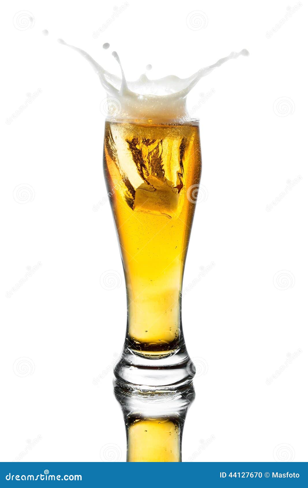 Splash beer in glass stock photo. Image of cool, liquid 44127670