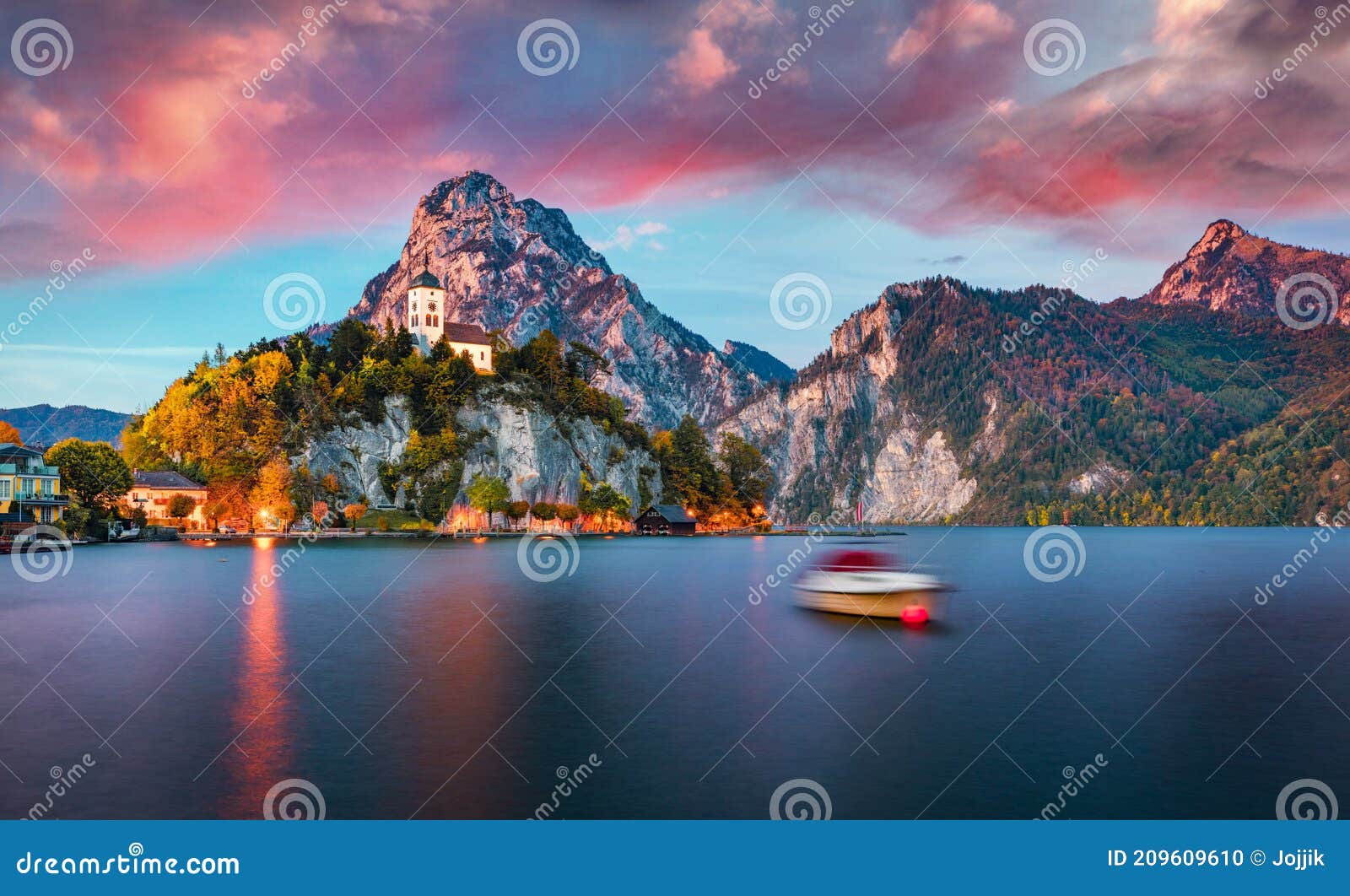 Fantastic Traunsee Lake In Austria Autumn