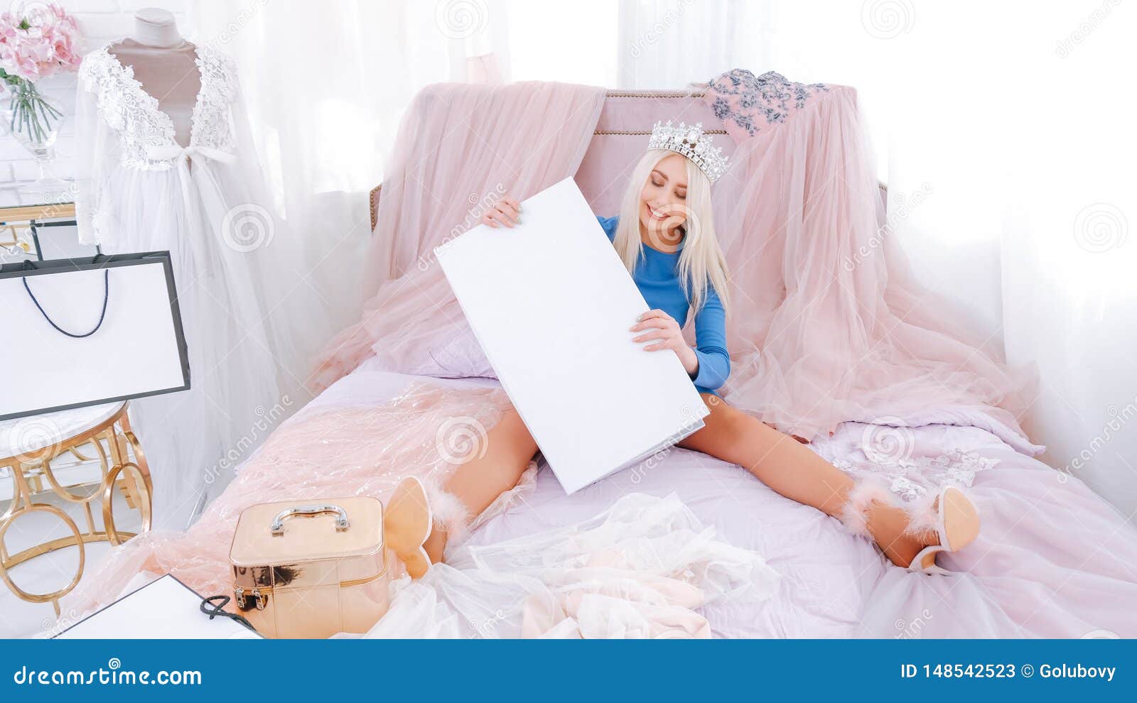 land Net Plow Spoiled Rich Girl Lifestyle Leisure Shopping Stock Image - Image of classy, lifestyle: 148542523 land Net Plow Spoiled Rich Girl Lifestyle Leisure Shopping Stock Image - Image of classy, lifestyle: 148542523